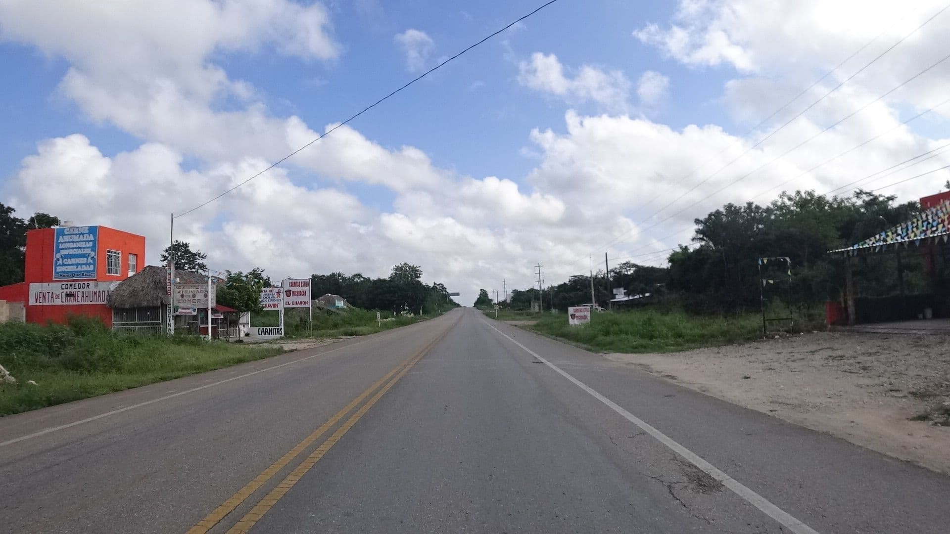 Street view near Hotel Don Enrique, Temozon — © z0rg (CC BY-SA · Mapillary)