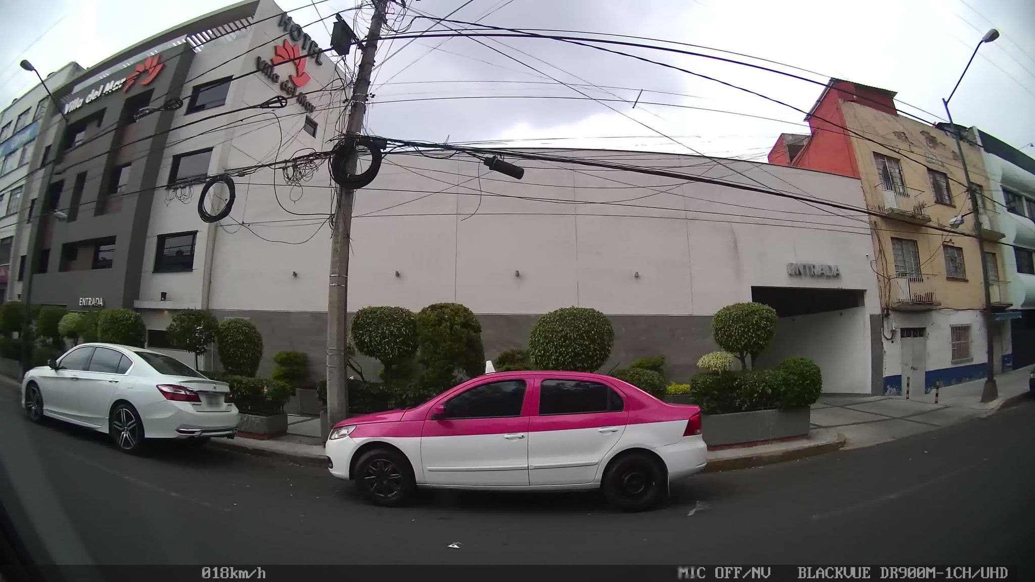 Street view near Hotel Villa Hermosa, Cuauhtémoc — © kaart_1 (CC BY-SA · Mapillary)