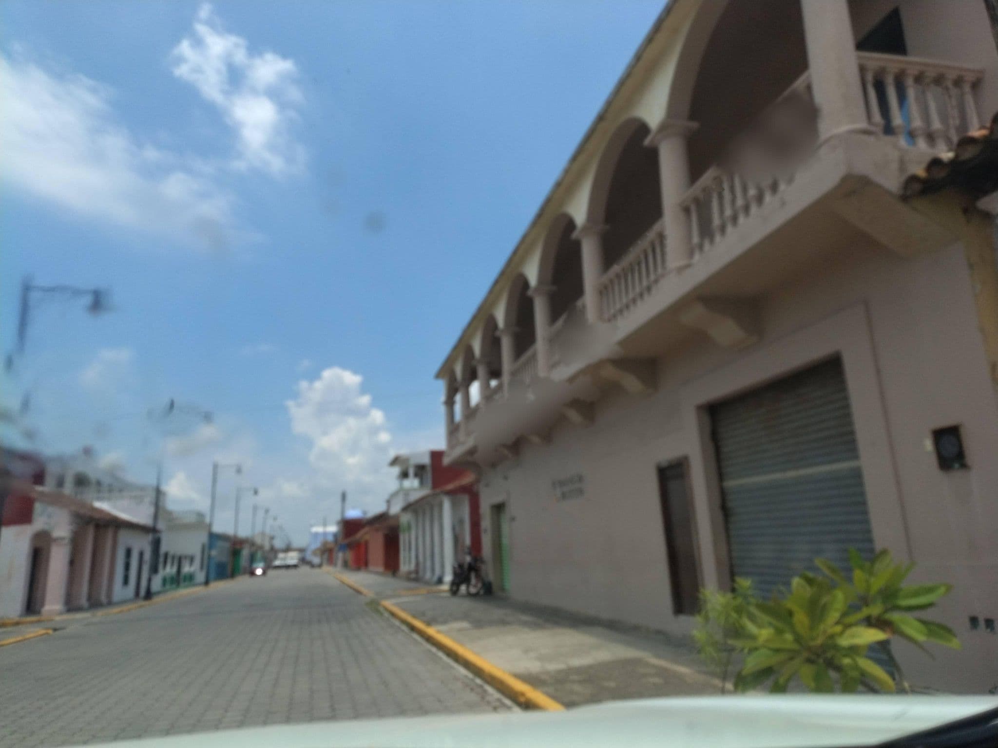 Street view near Hotel Casa Blanca, Tlacotalpan — © cu_CARTOGRAFIA (CC BY-SA · Mapillary)