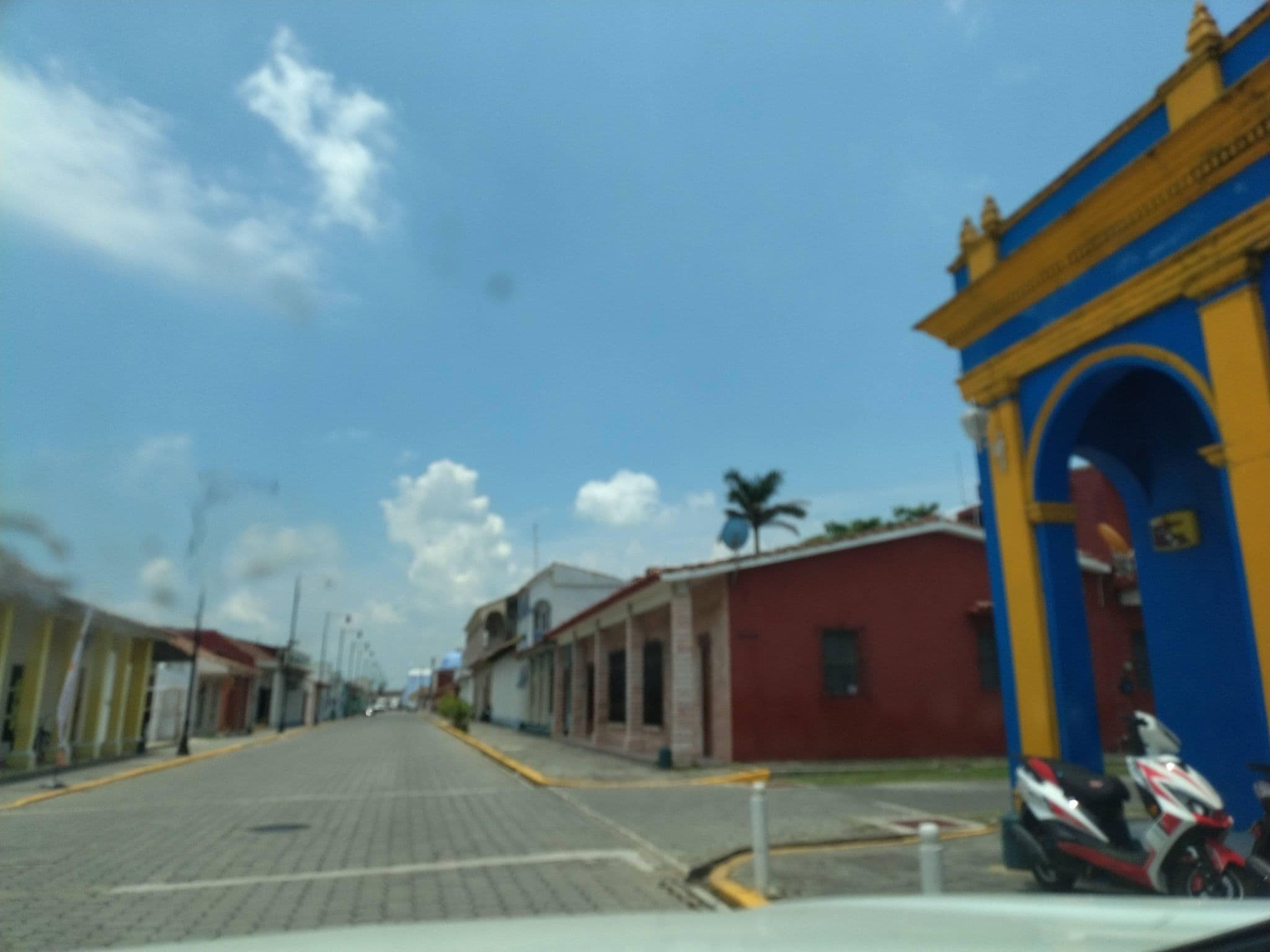 Street view near Hotel Tlacotalpan, Tlacotalpan — © cu_CARTOGRAFIA (CC BY-SA · Mapillary)