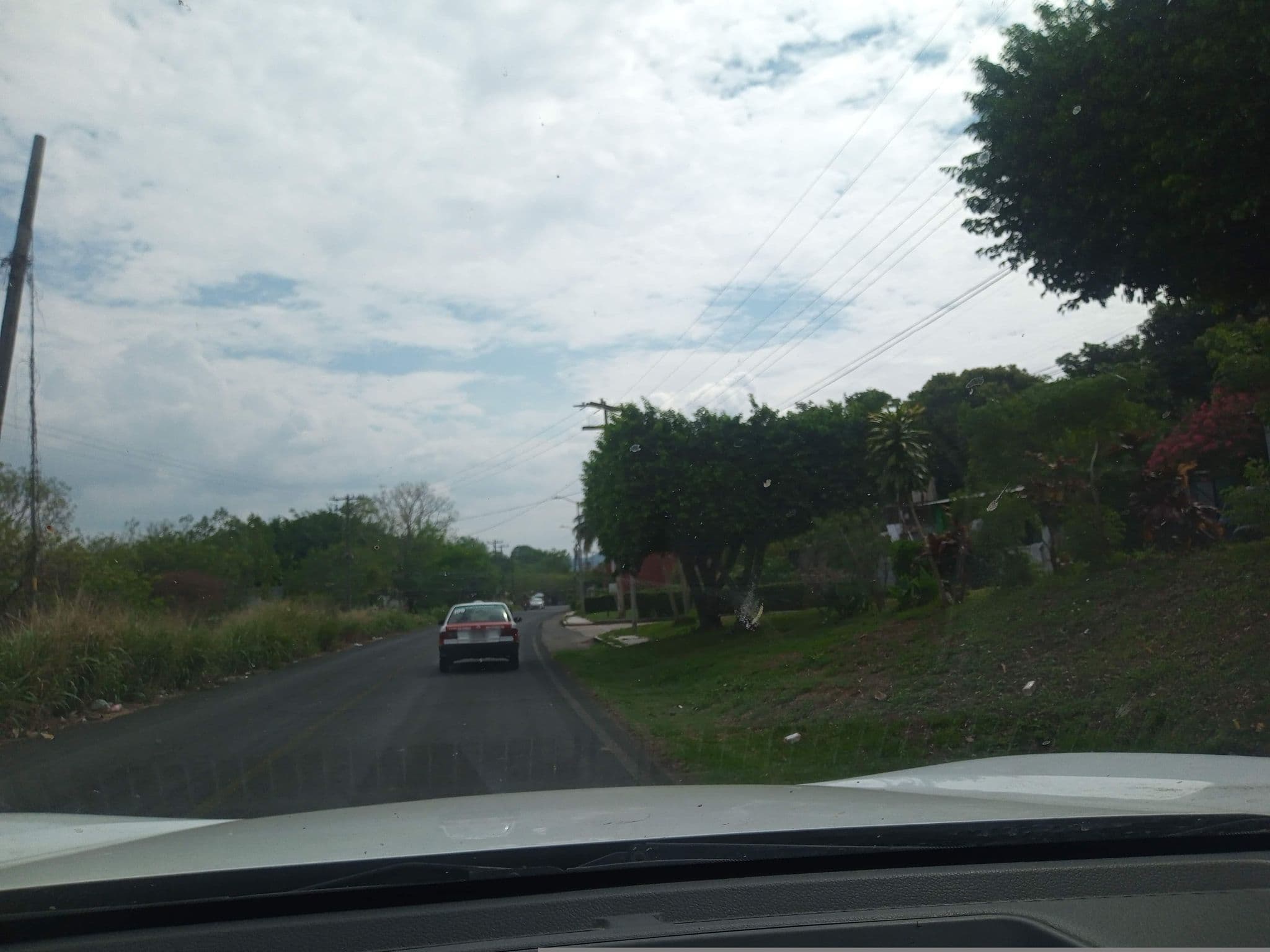 Street view near Posada Bugambilias, Catemaco — © edisunza (CC BY-SA · Mapillary)