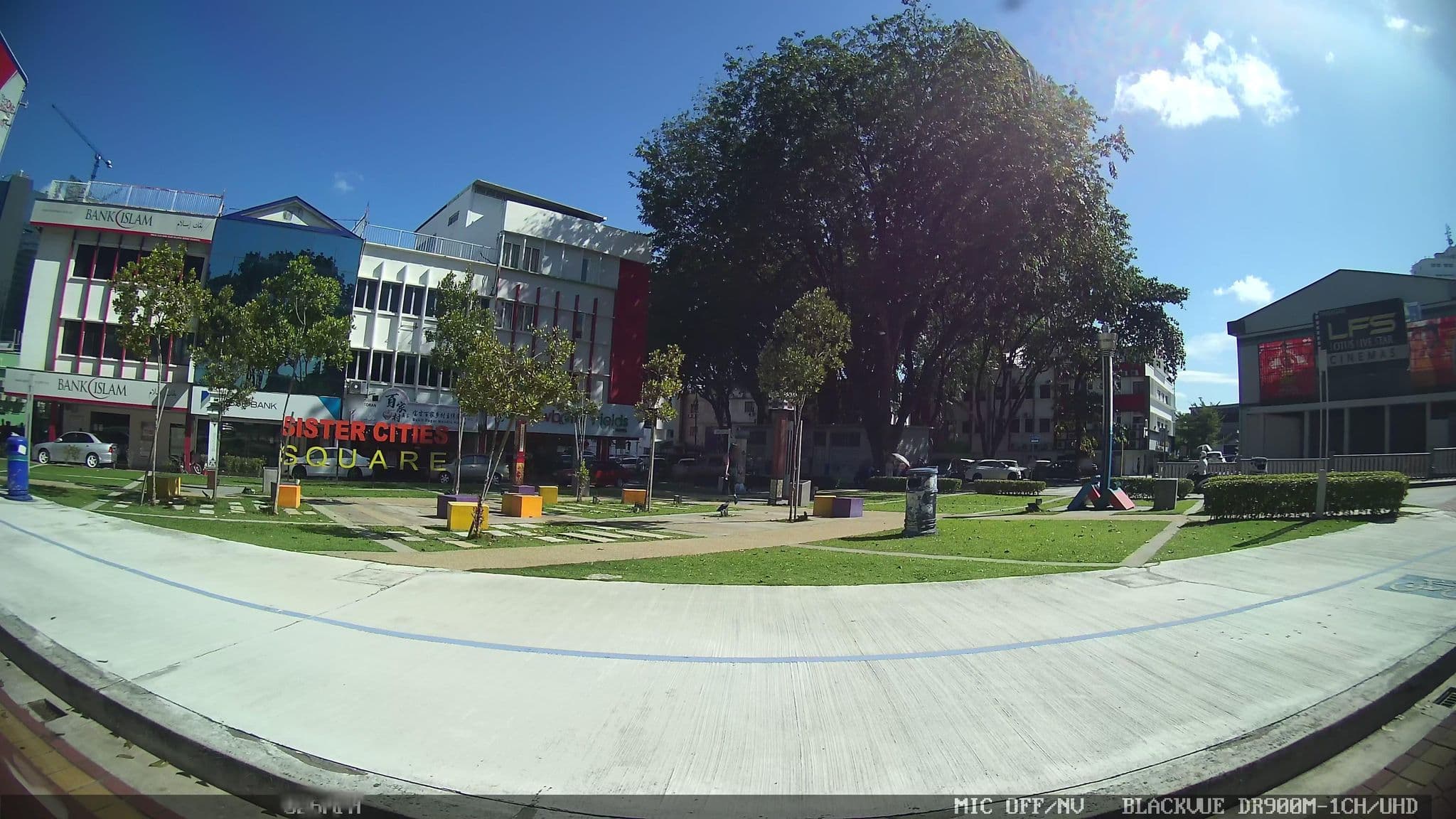 Street view near Strawberry Fields Hotel, Bukit Kerinchi — © kaart_1 (CC BY-SA · Mapillary)