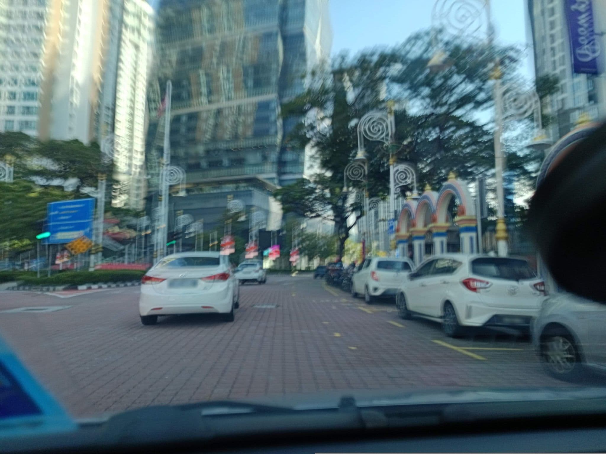 Street view near Lotus Hotel, Brickfields — © YikQin (CC BY-SA · Mapillary)