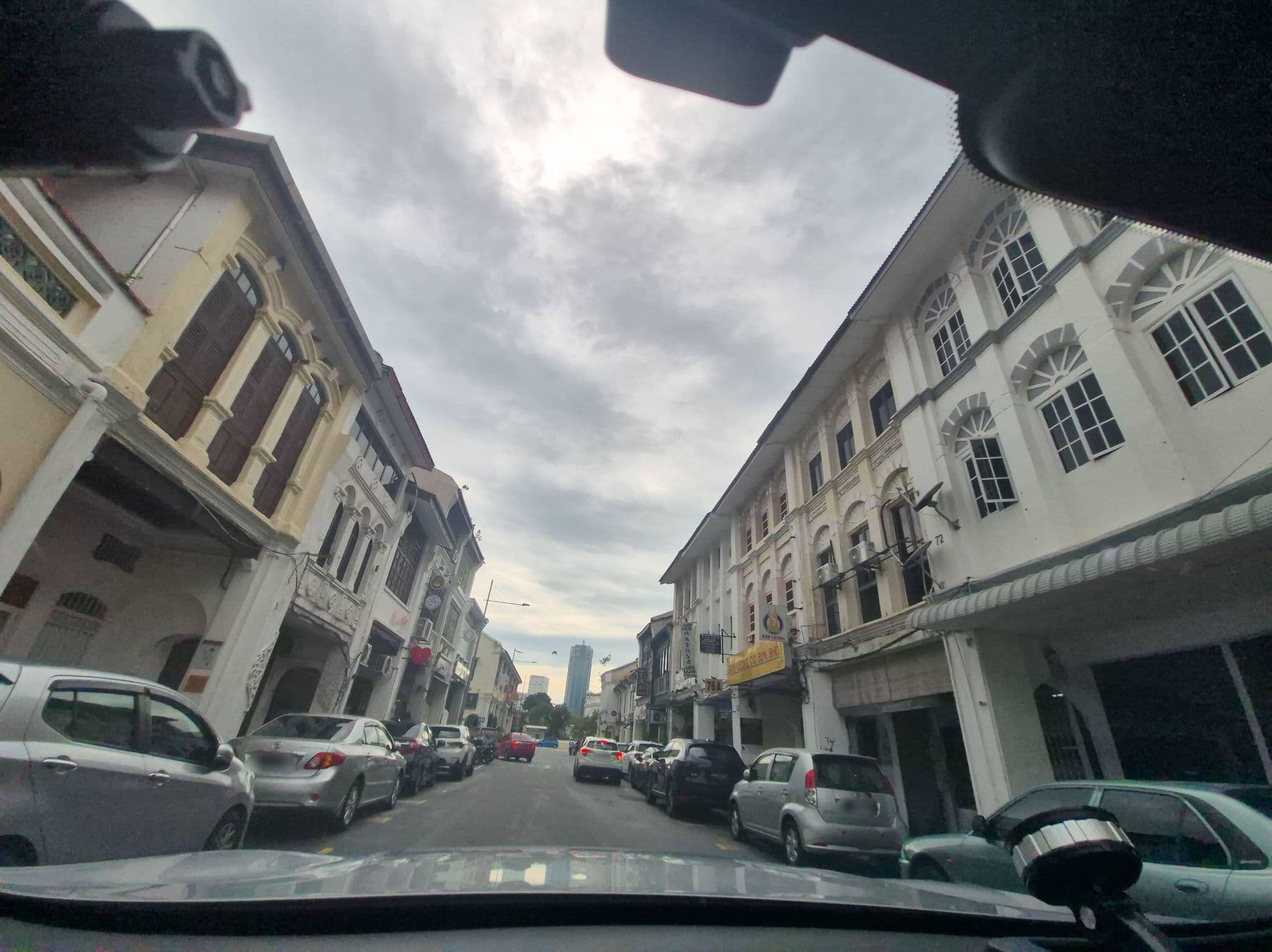 Street view near Couzi Couji, George Town