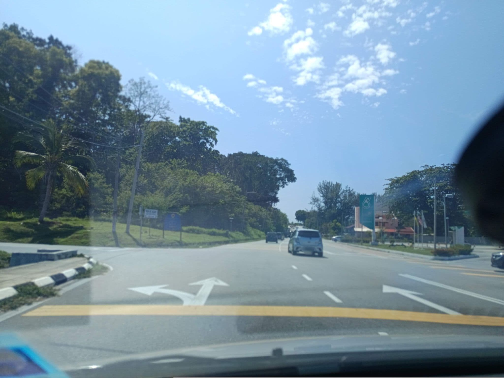 Street view near Langit Langi Hotel PD, Port Dickson — © YikQin (CC BY-SA · Mapillary)