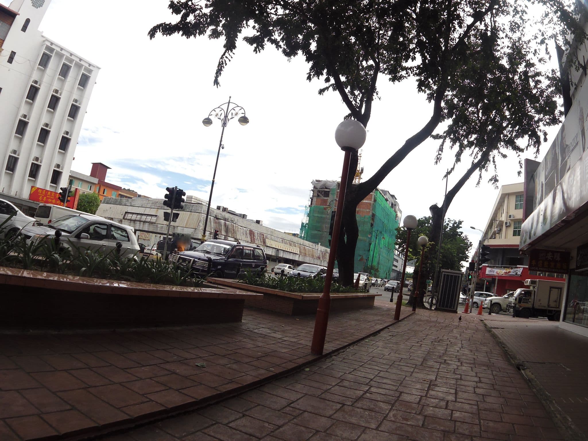 Street view near Hotel New Nan Xing, Kota Kinabalu — © skillsy (CC BY-SA · Mapillary)