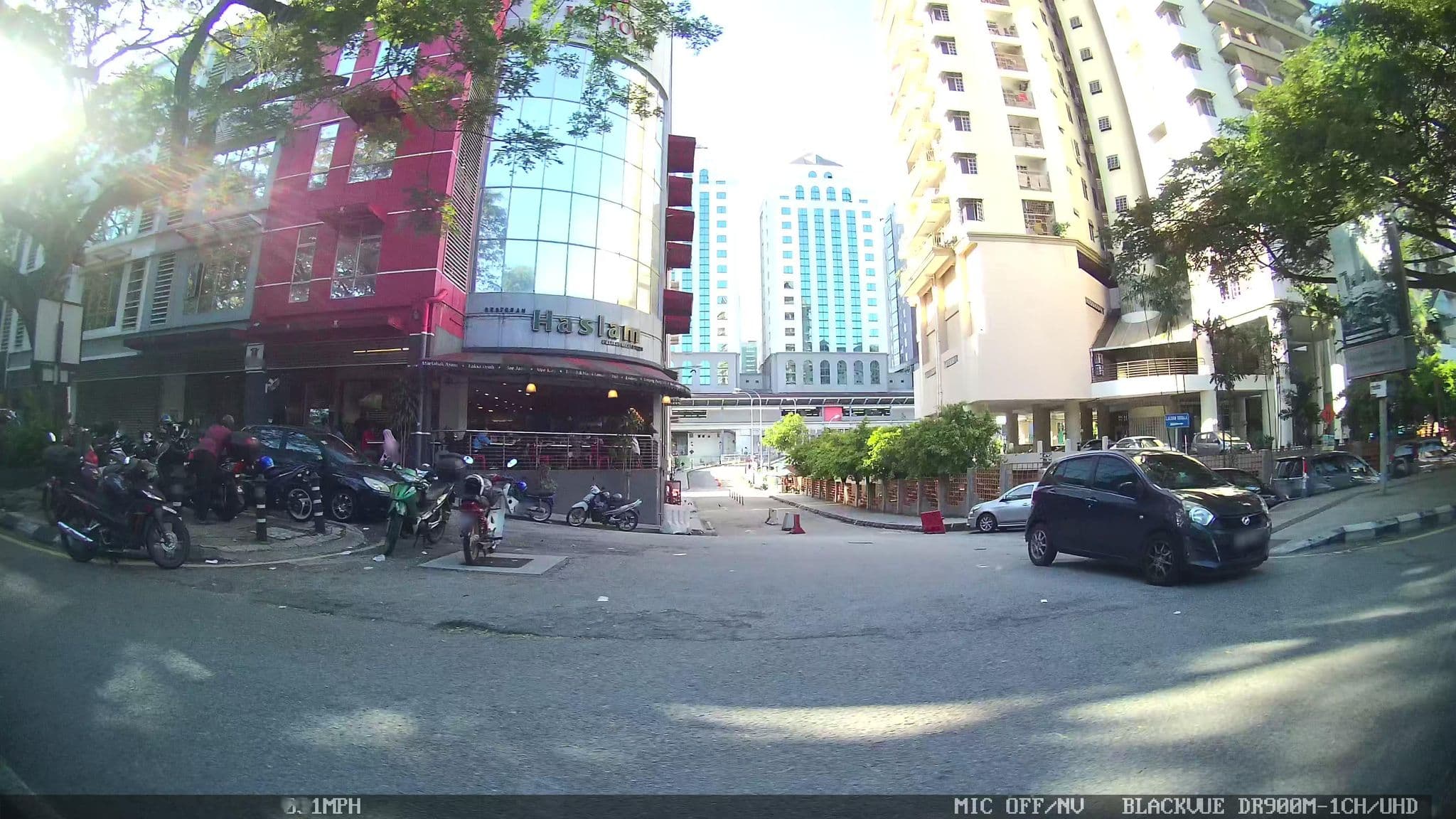 Street view near Koptown Hotel, Bukit Kerinchi — © kaart_1 (CC BY-SA · Mapillary)