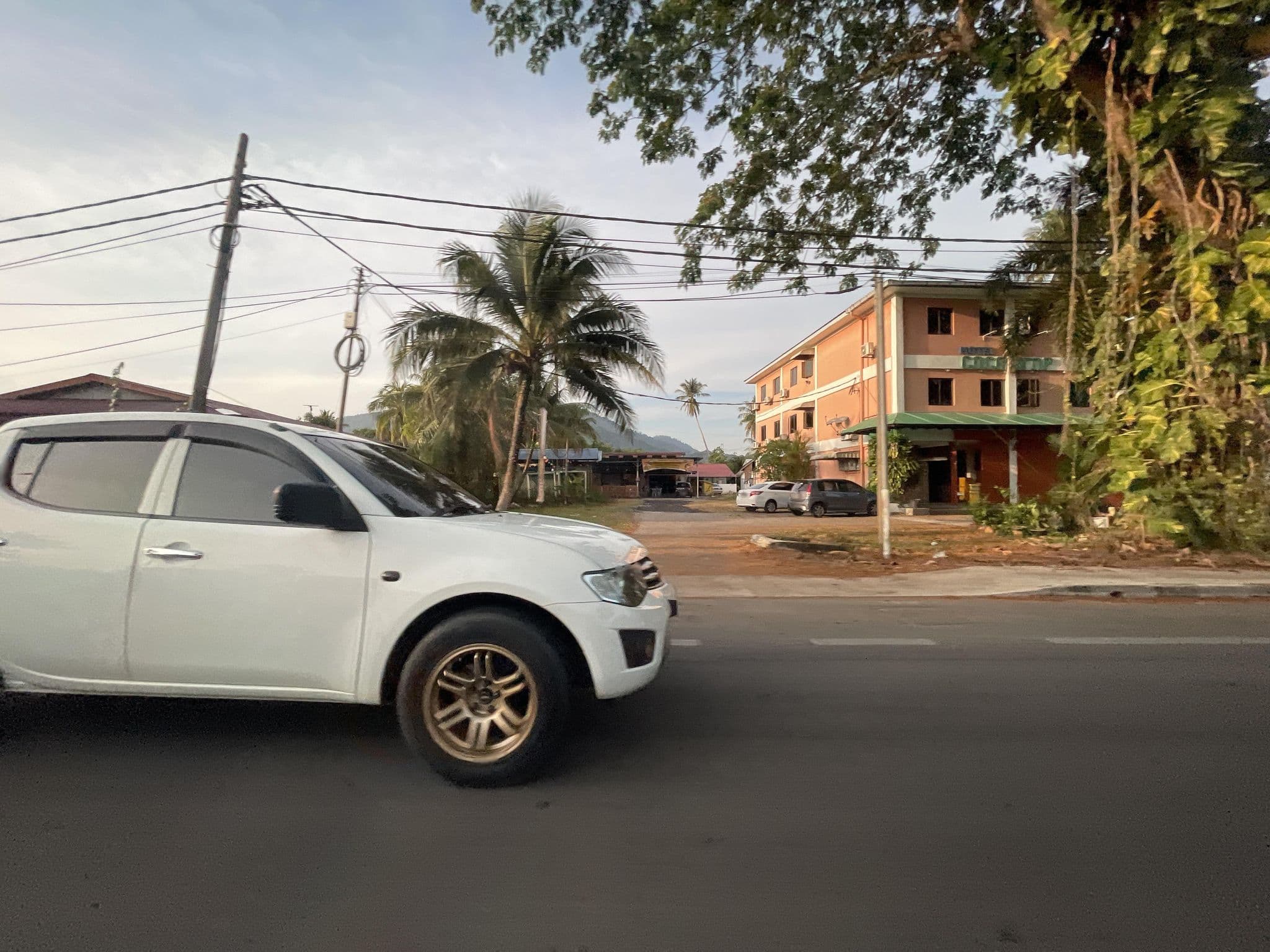 Street view near Coco Top, Kuah — © filipb (CC BY-SA · Mapillary)