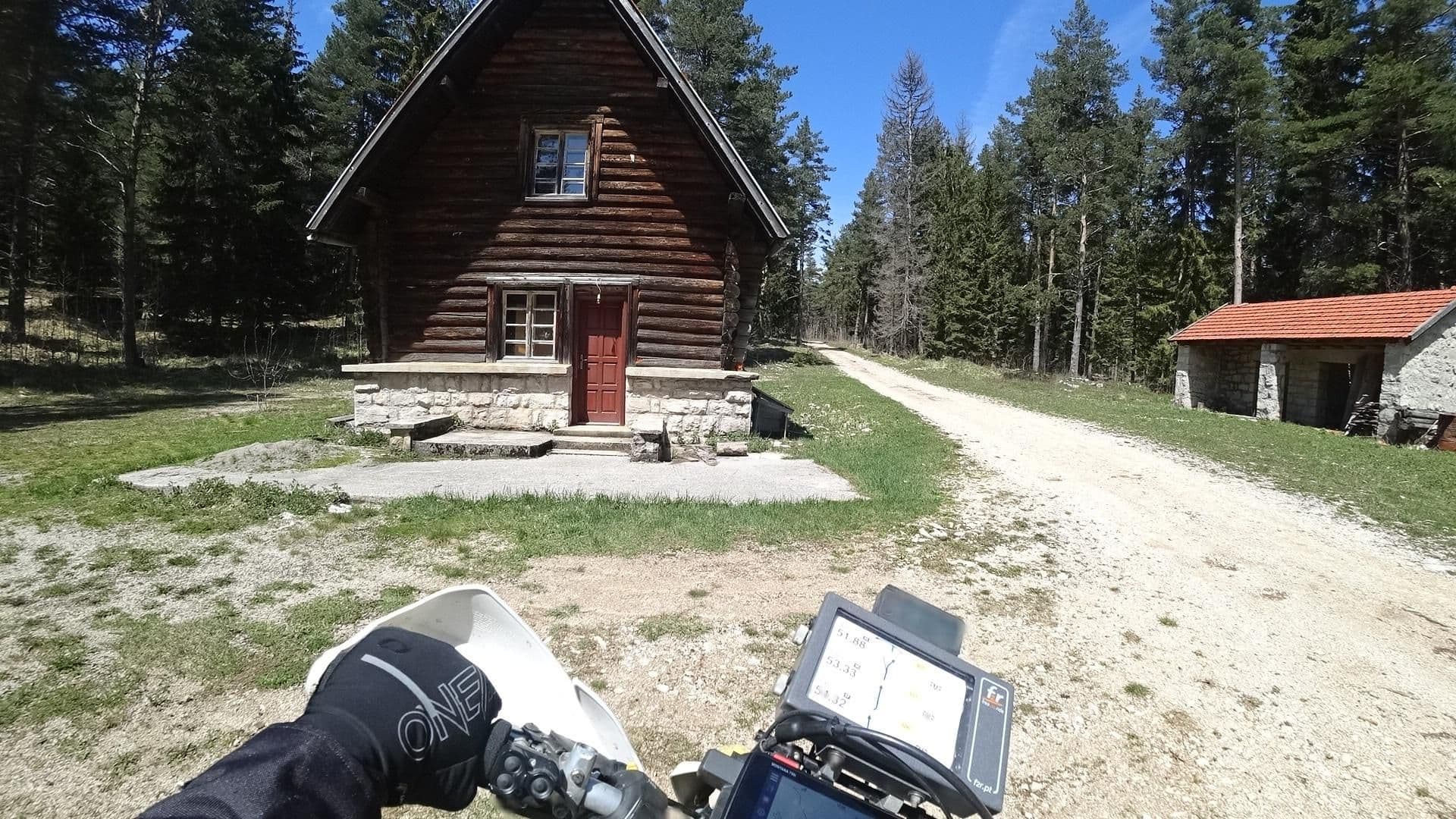 Street view near Lugarnica, Glamoč — © isvedic (CC BY-SA · Mapillary)