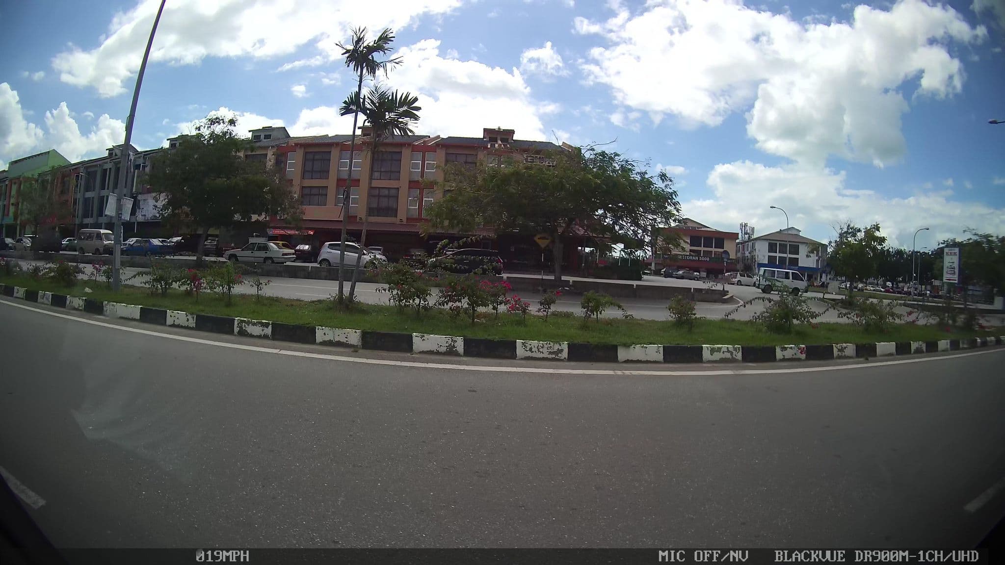 Street view near Grandpa Hotel, Lukut — © kaart5 (CC BY-SA · Mapillary)