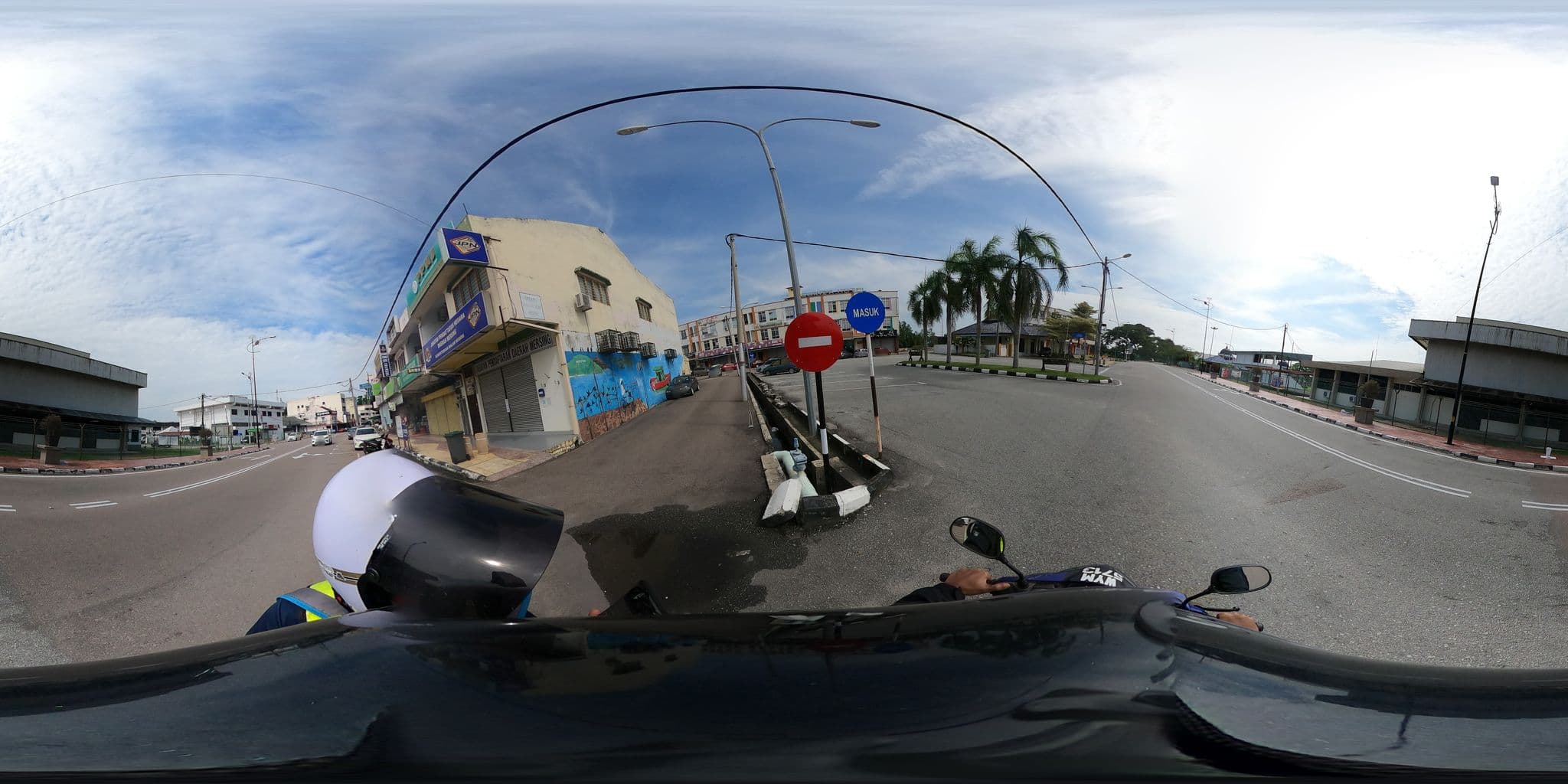 Street view near Omar's Backpackers Hostel, Mersing — © yoi (CC BY-SA · Mapillary)