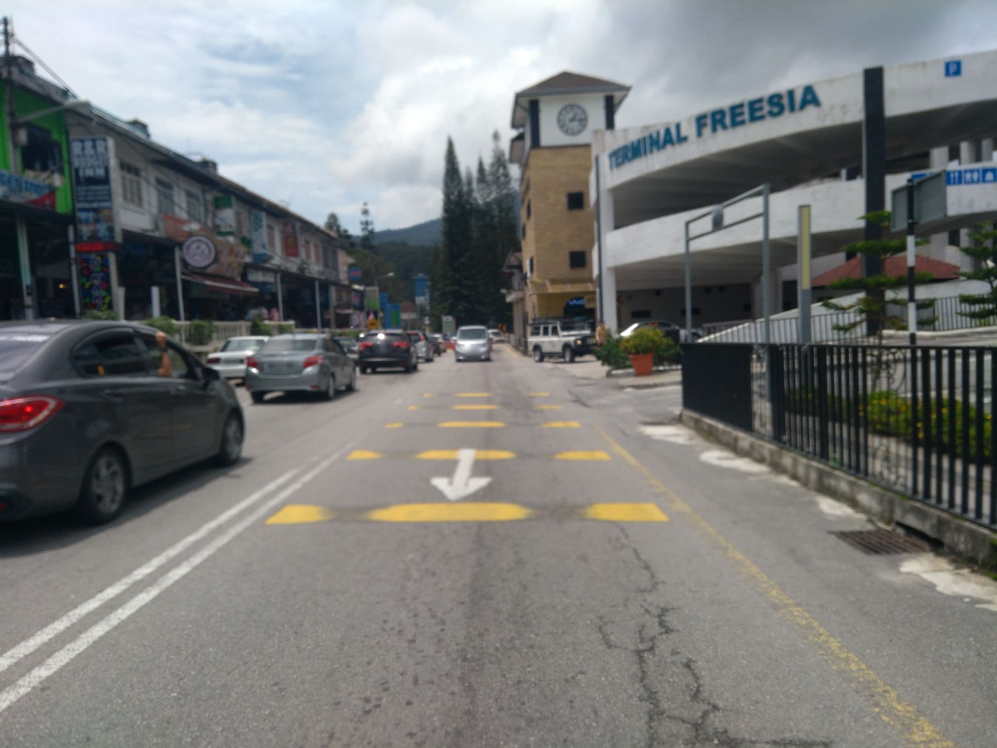 Street view near R&R Budget Inn, Tanah Rata — © remonet (CC BY-SA · Mapillary)