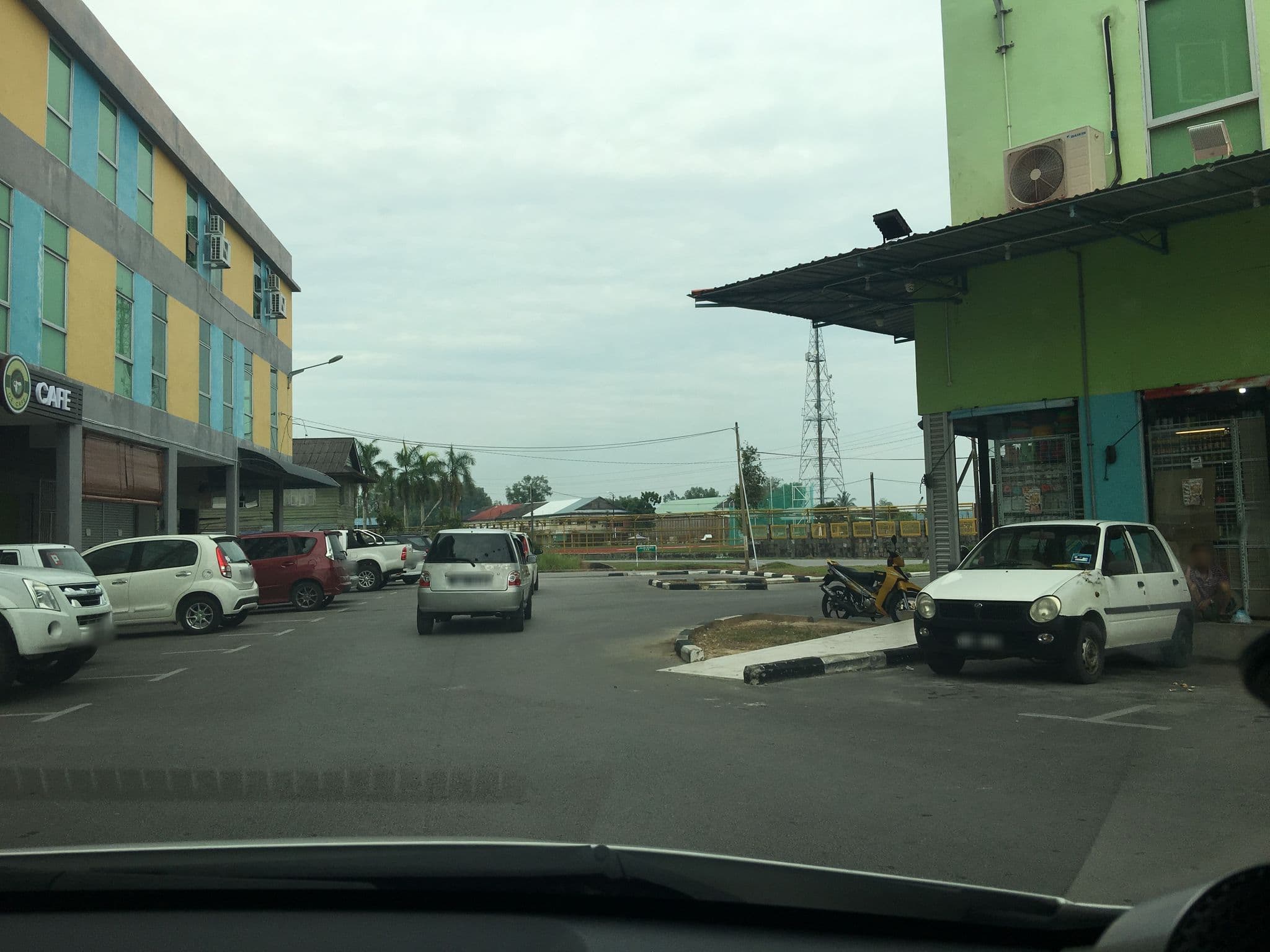 Street view near Oriental Evermore Hotel, Sarikei — © lim7000 (CC BY-SA · Mapillary)
