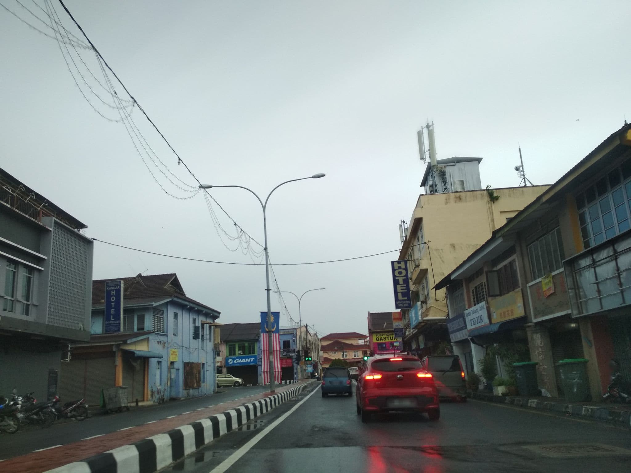 Street view near Kangar Hotel, Kangar — © aymanfit3 (CC BY-SA · Mapillary)