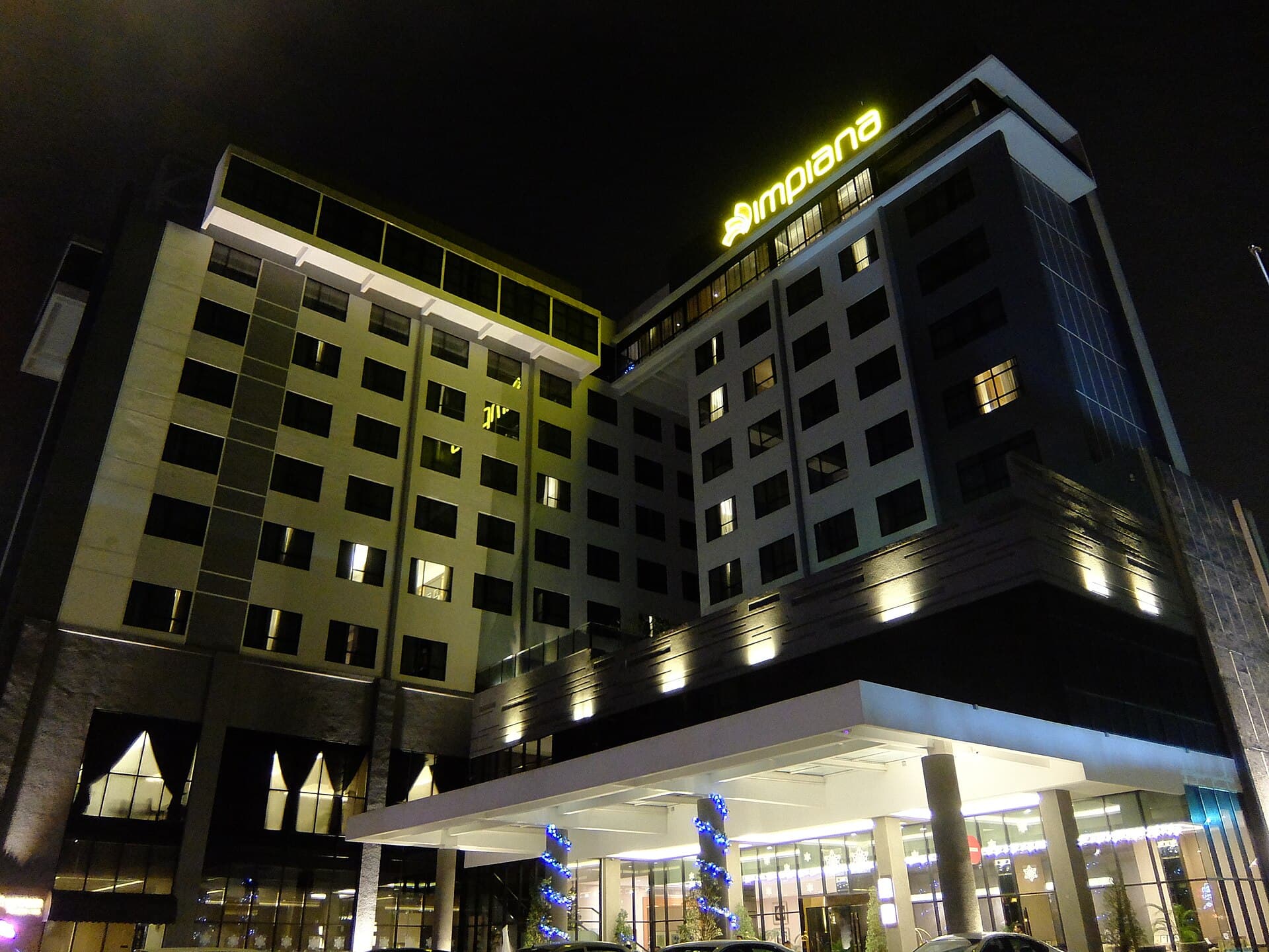 Impiana Hotel Senai (via Wikimedia Commons, CC BY-SA 4.0)