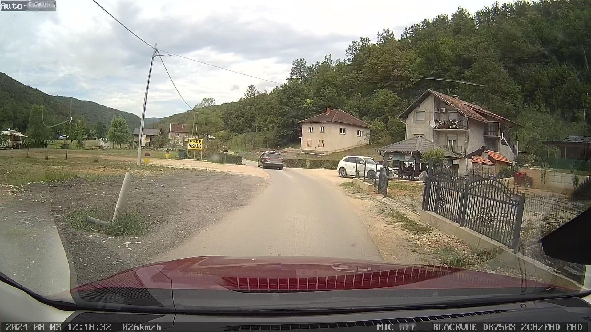 Street view near Sefik Dika, Orašac — © rdnnk (CC BY-SA · Mapillary)