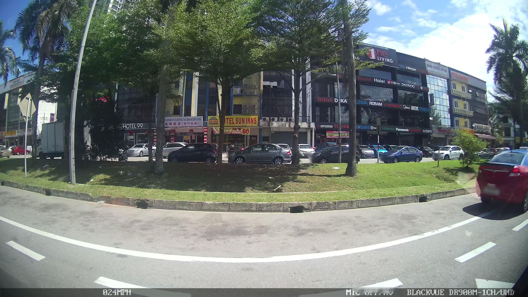 Street view near Hotel 99, Seri Kembangan — © kaart5 (CC BY-SA · Mapillary)