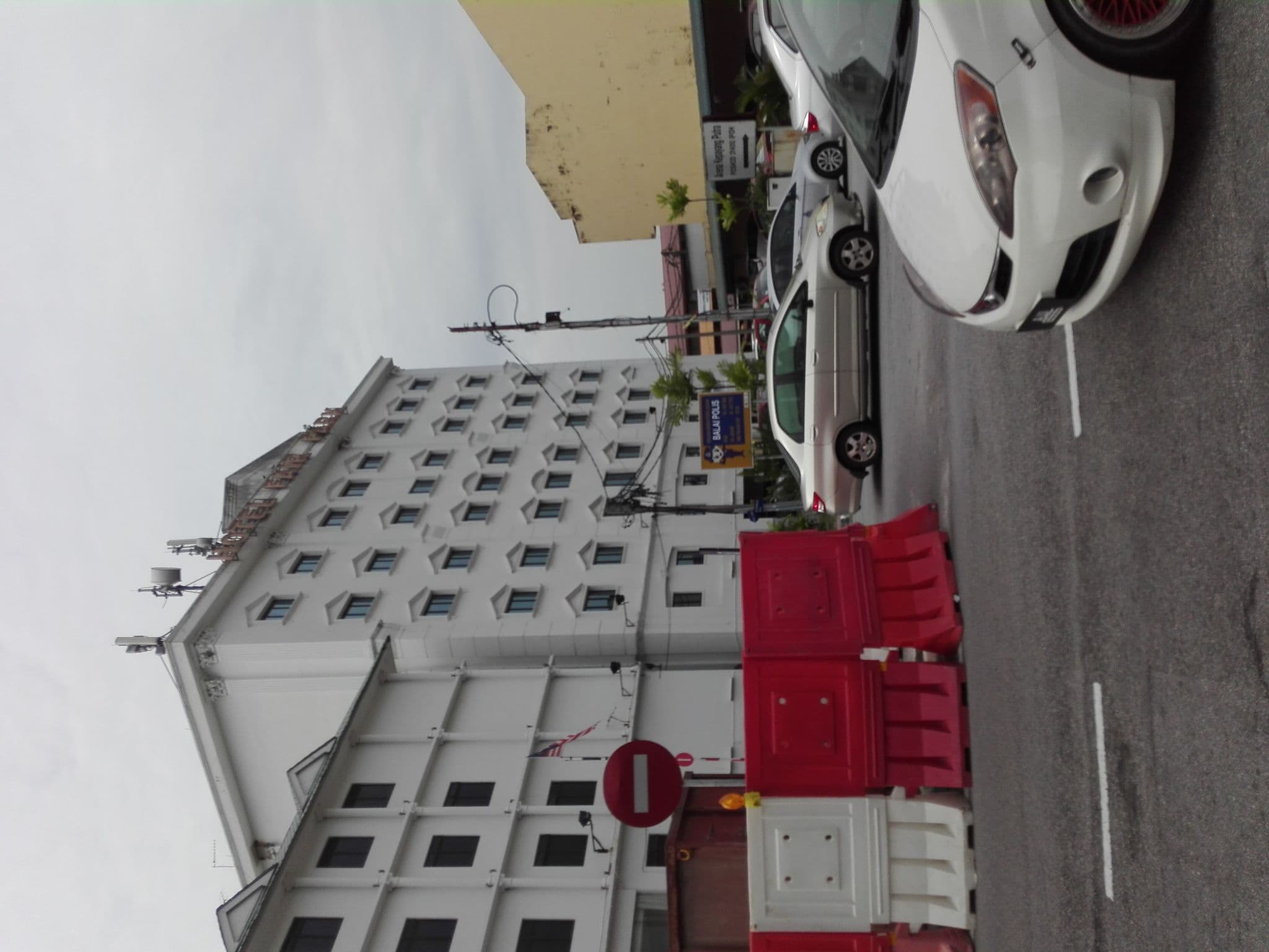 Street view near Fair Park Hotel, Ipoh — © naziham99 (CC BY-SA · Mapillary)
