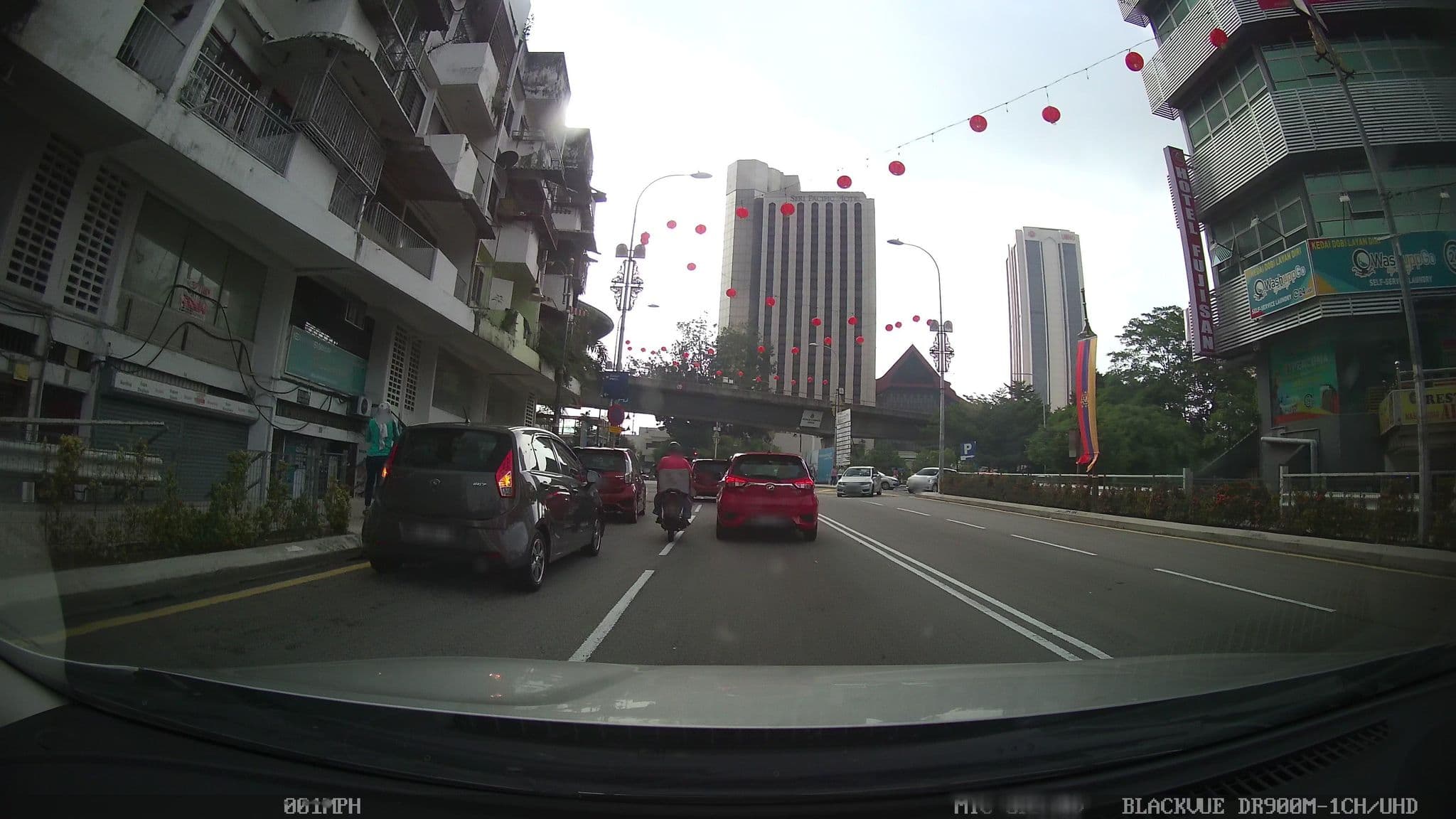Street view near Hotel Fujisan, Kampung Baru — © kaart_3 (CC BY-SA · Mapillary)
