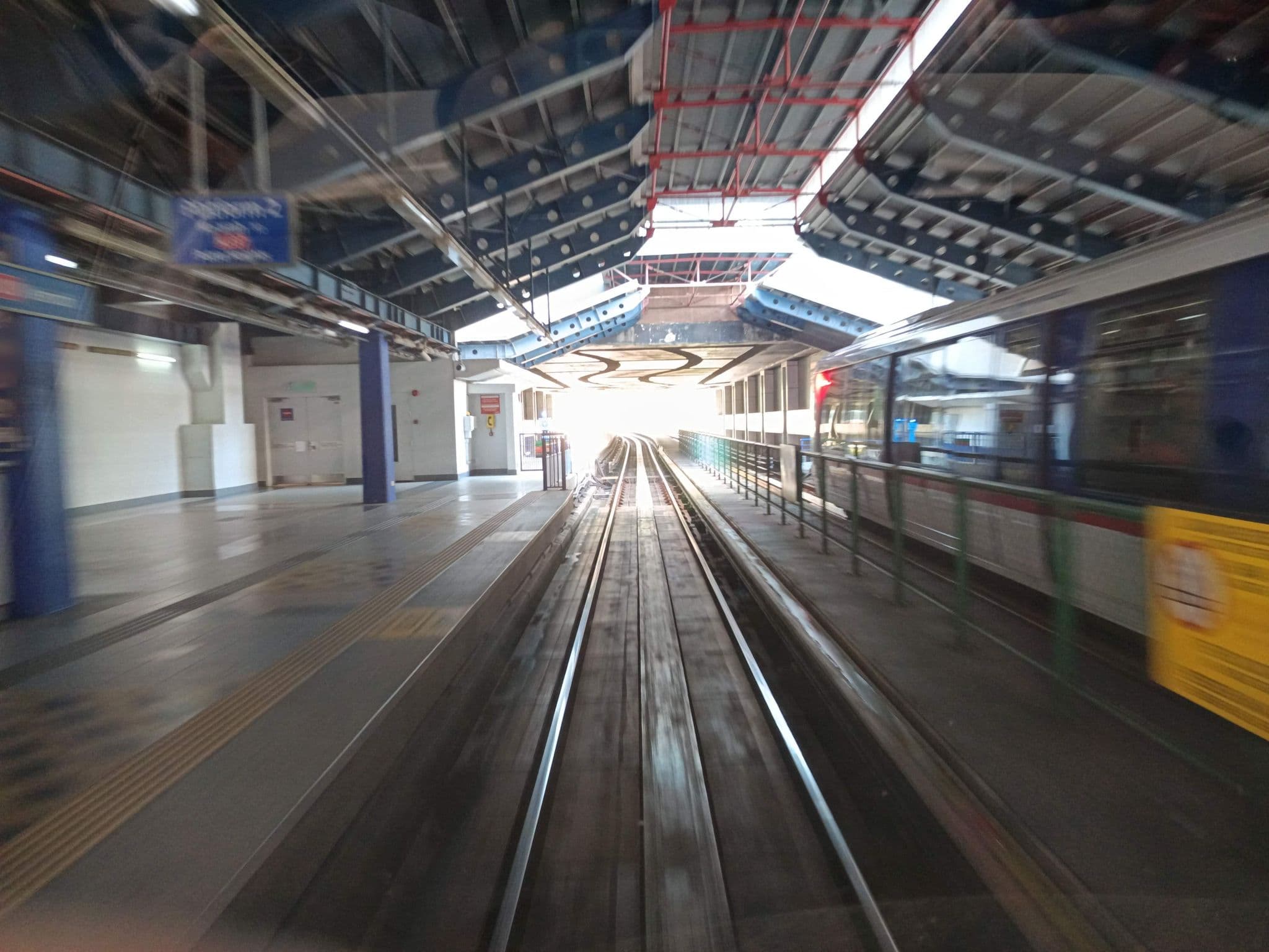 Street view near Imperial Regency Suites & Hotel Bangsar, Bukit Kerinchi — © YikQin (CC BY-SA · Mapillary)