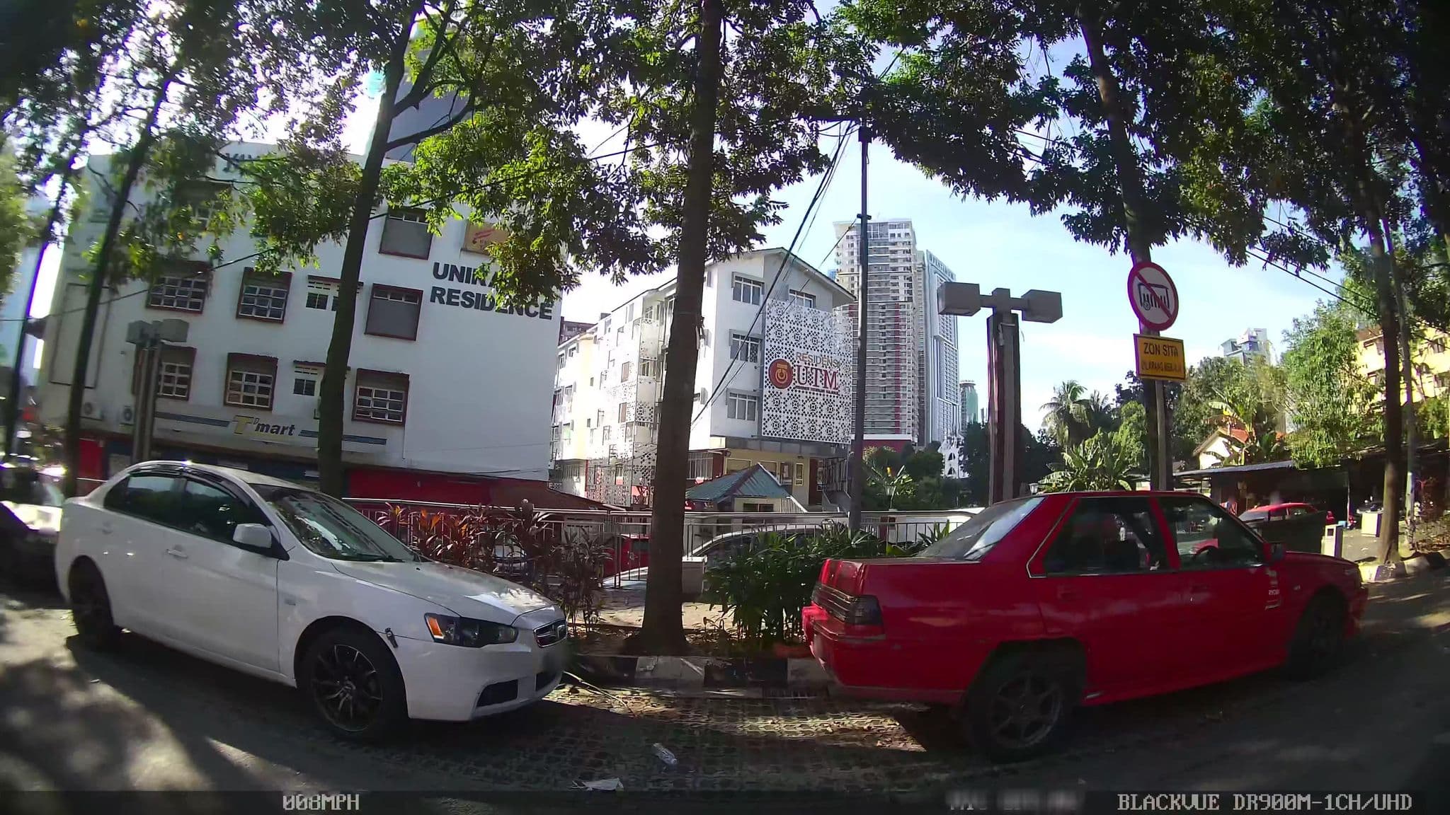 Street view near Residensi UTM Kampung Baru, Kampung Baru — © kaart_3 (CC BY-SA · Mapillary)