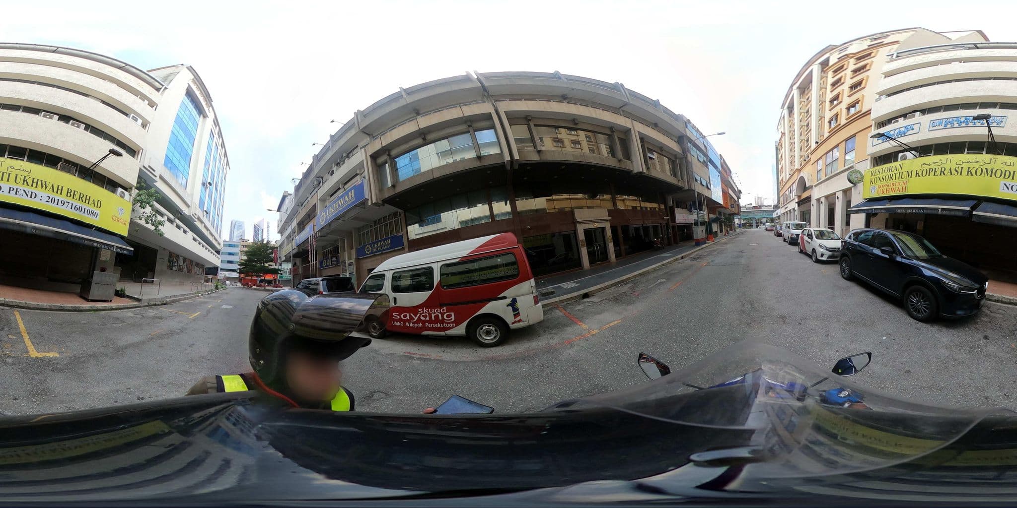 Street view near Prescott Hotel, Kampung Baru — © ahlang2 (CC BY-SA · Mapillary)