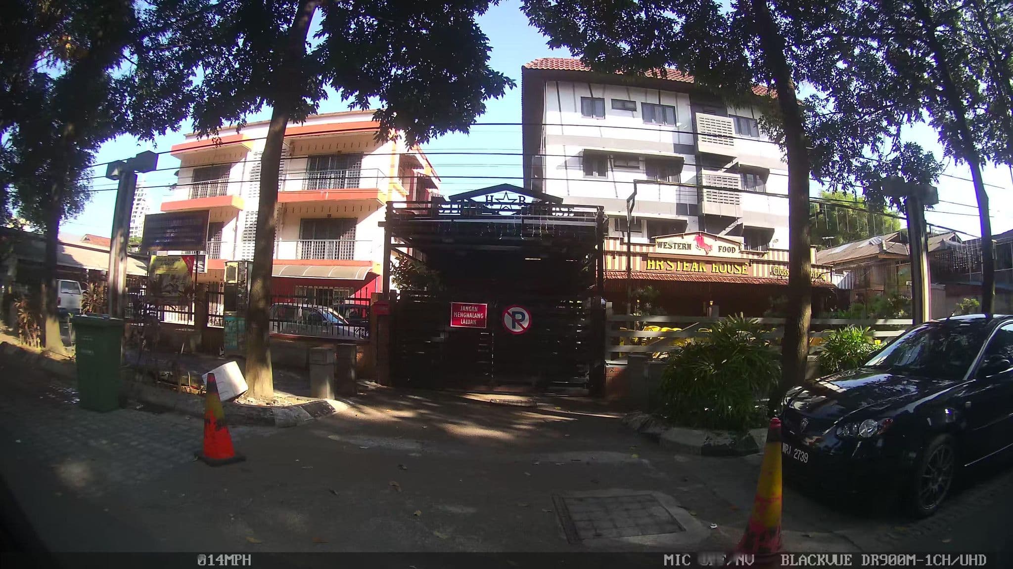 Street view near Hotel Redstone Boutique, Kampung Baru — © kaart_3 (CC BY-SA · Mapillary)
