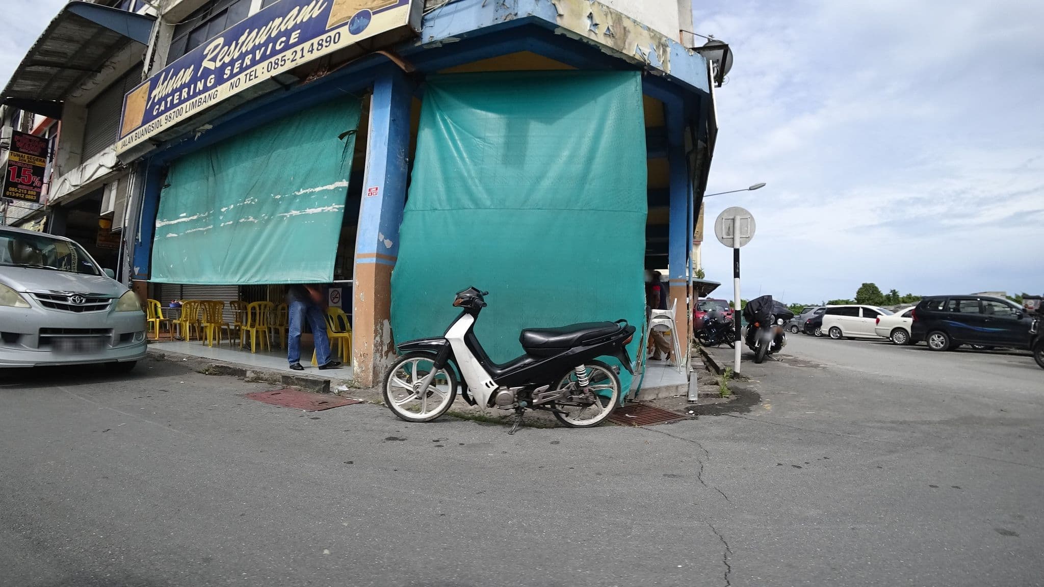 Street view near OYO 90376 Centre Point Hotel, Limbang — © raito (CC BY-SA · Mapillary)