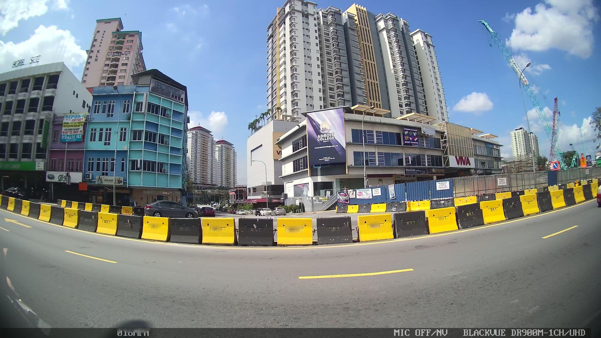 Street view near Hotel New Cloud, Sentul — © kaart_4 (CC BY-SA · Mapillary)