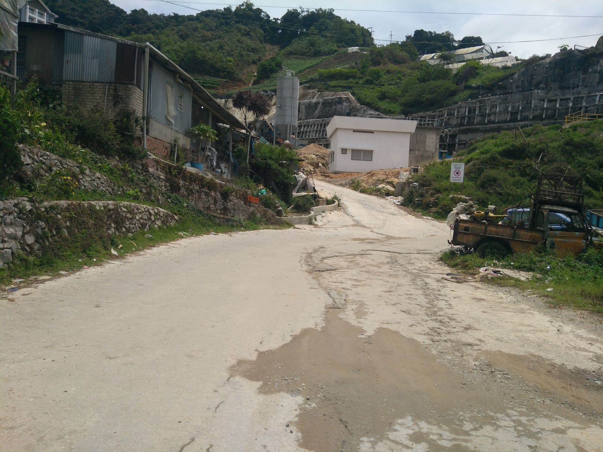 Street view near The Coccoon Hostel, Brinchang — © remonet (CC BY-SA · Mapillary)