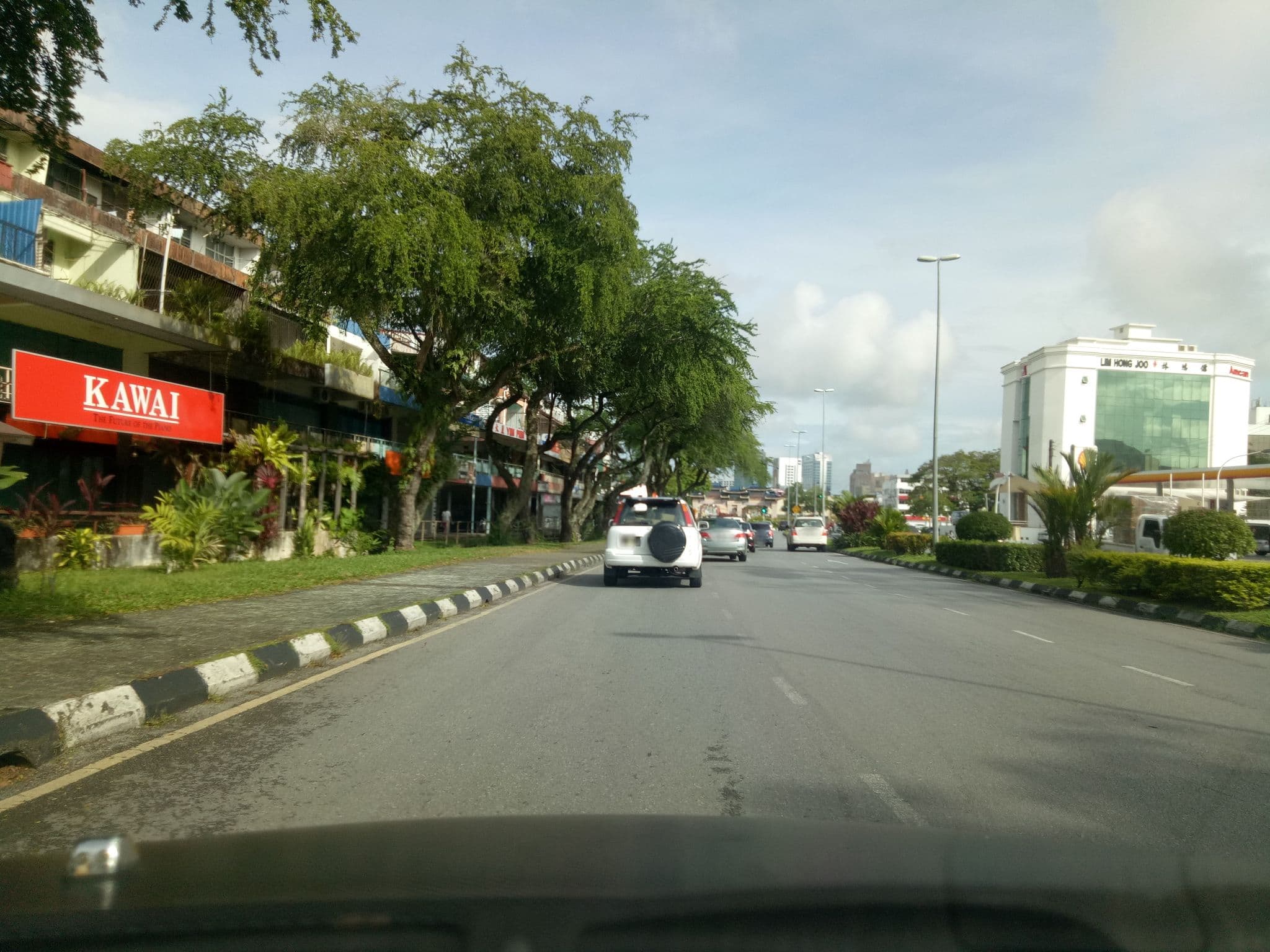 Street view near Roxy Hotel Padungan, Kuching