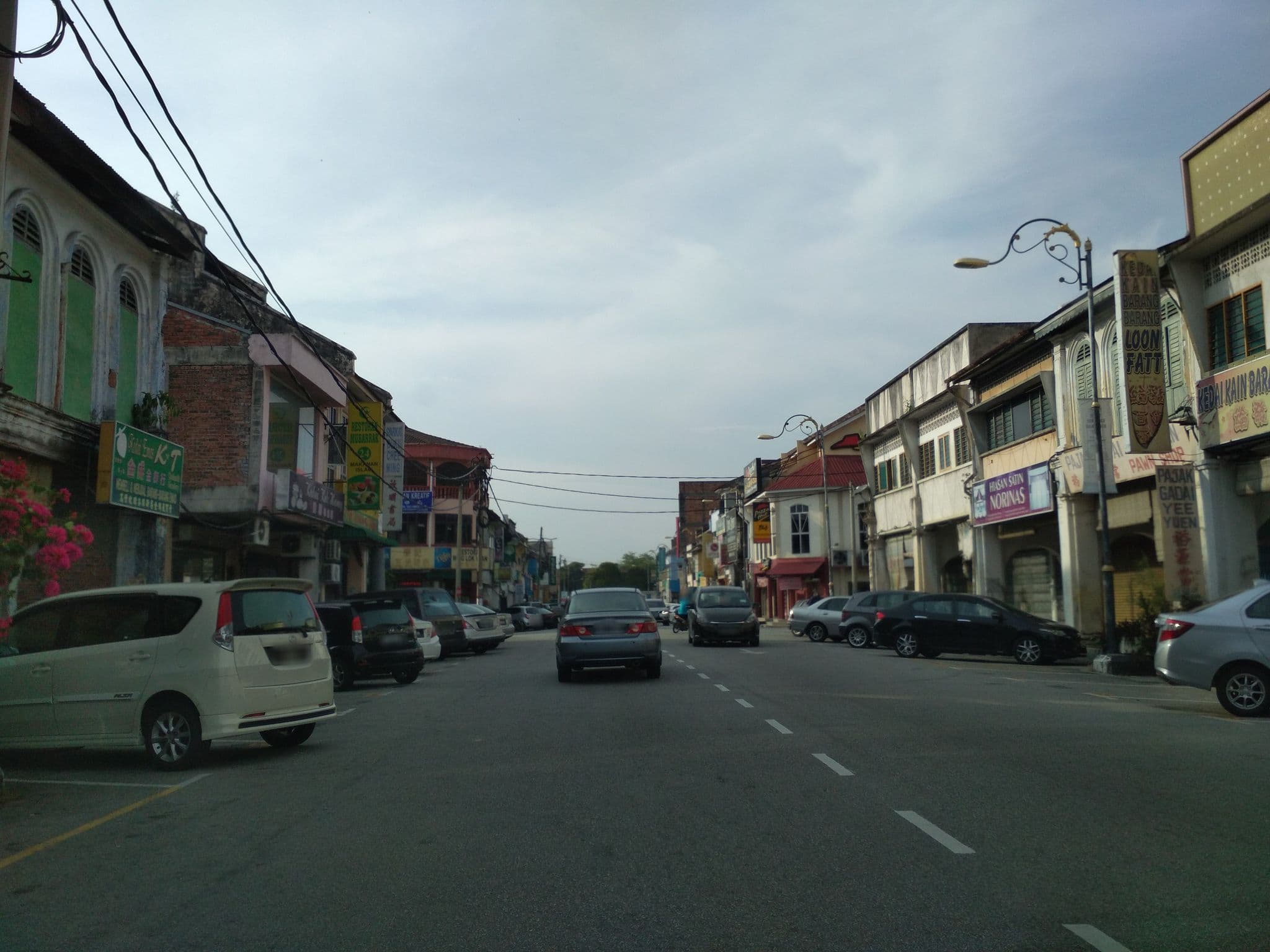 Street view near Vista Hotel, Kampar — © sky096 (CC BY-SA · Mapillary)