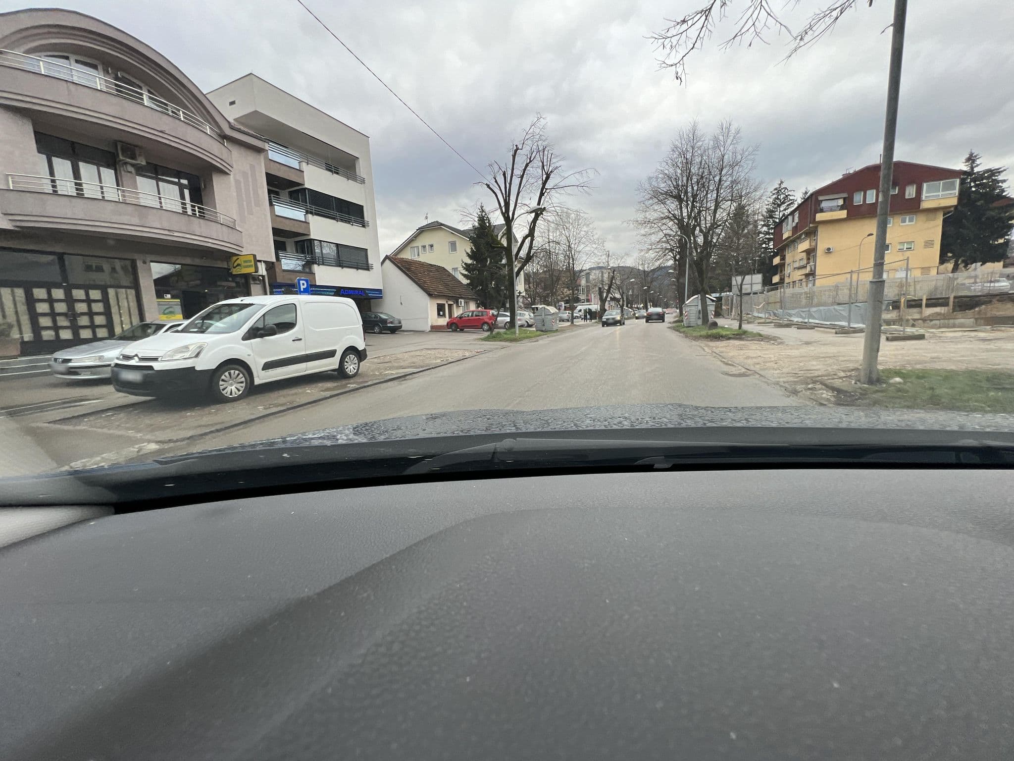 Street view near Hotel Moskva, Hiseti — © gissolutions (CC BY-SA · Mapillary)