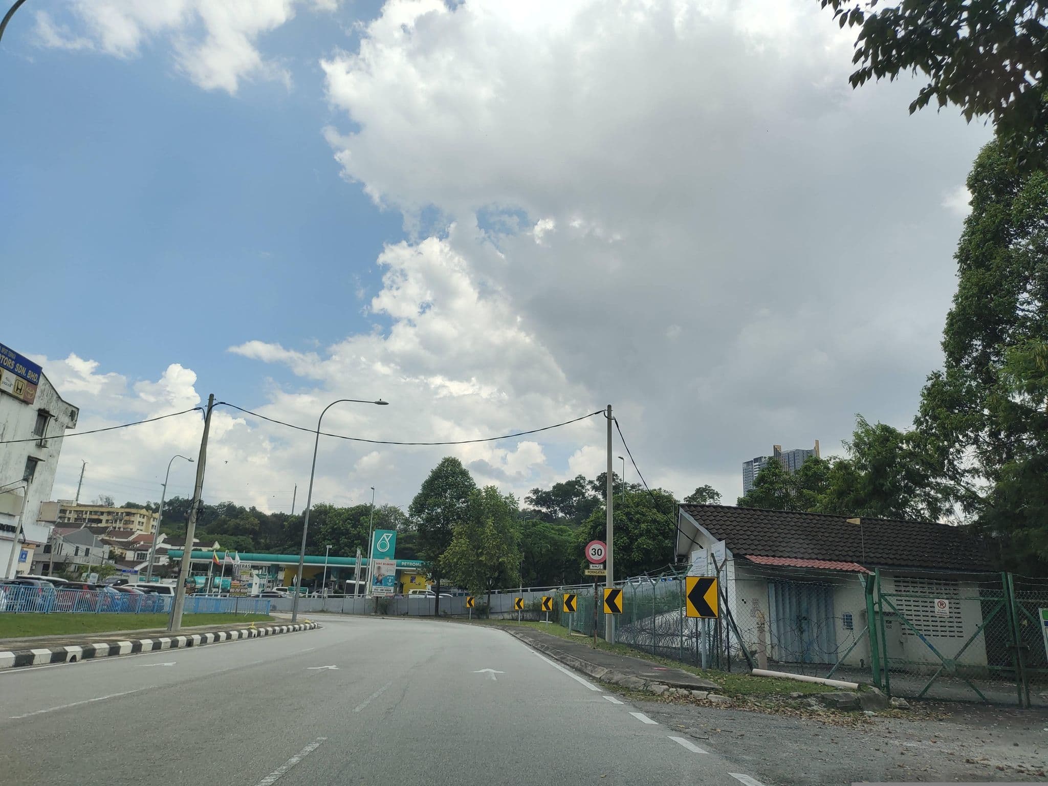 Street view near Hotel 33, Cheras — © zh9567 (CC BY-SA · Mapillary)