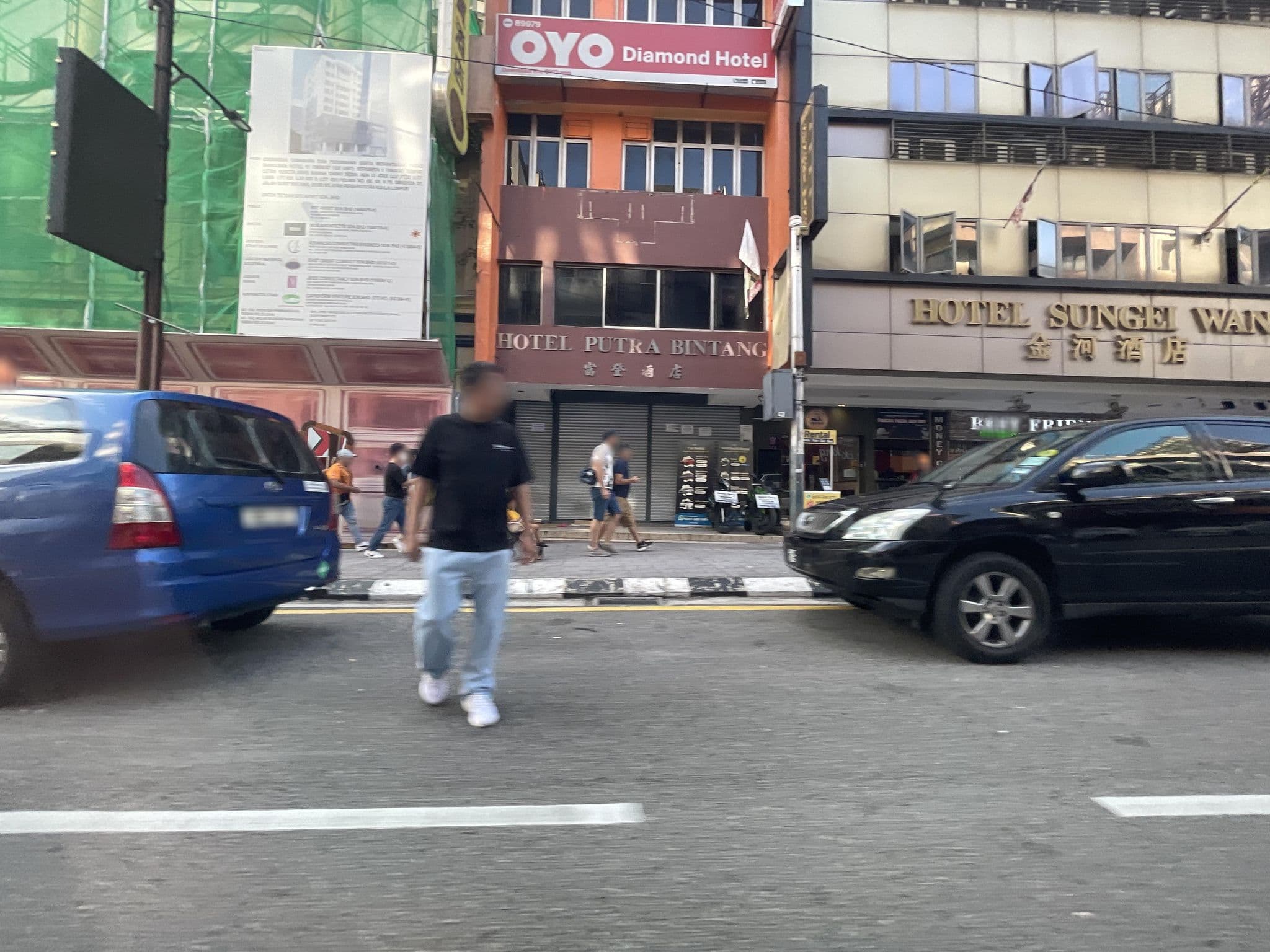 Street view near Kingston, Bukit Bintang