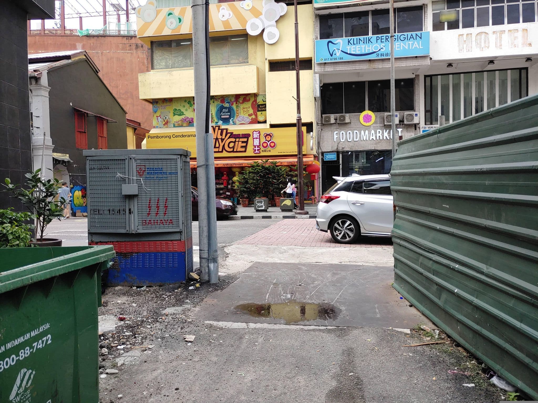 Street view near D Loft Hotel, Kuala Lumpur — © jaykayenn (CC BY-SA · Mapillary)