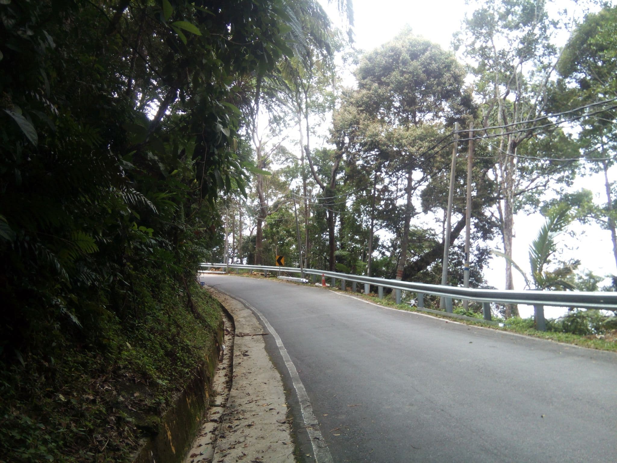 Street view near Bellevue Hotel, Ayer Itam — © penang_hill (CC BY-SA · Mapillary)