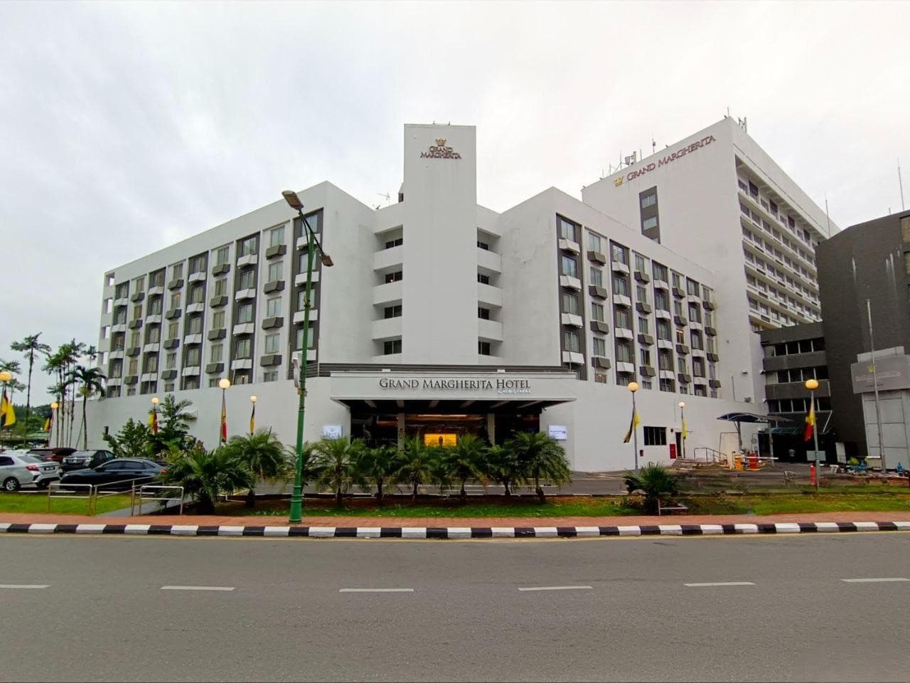Grand Margherita Hotel (via Wikimedia Commons, CC BY-SA 4.0)
