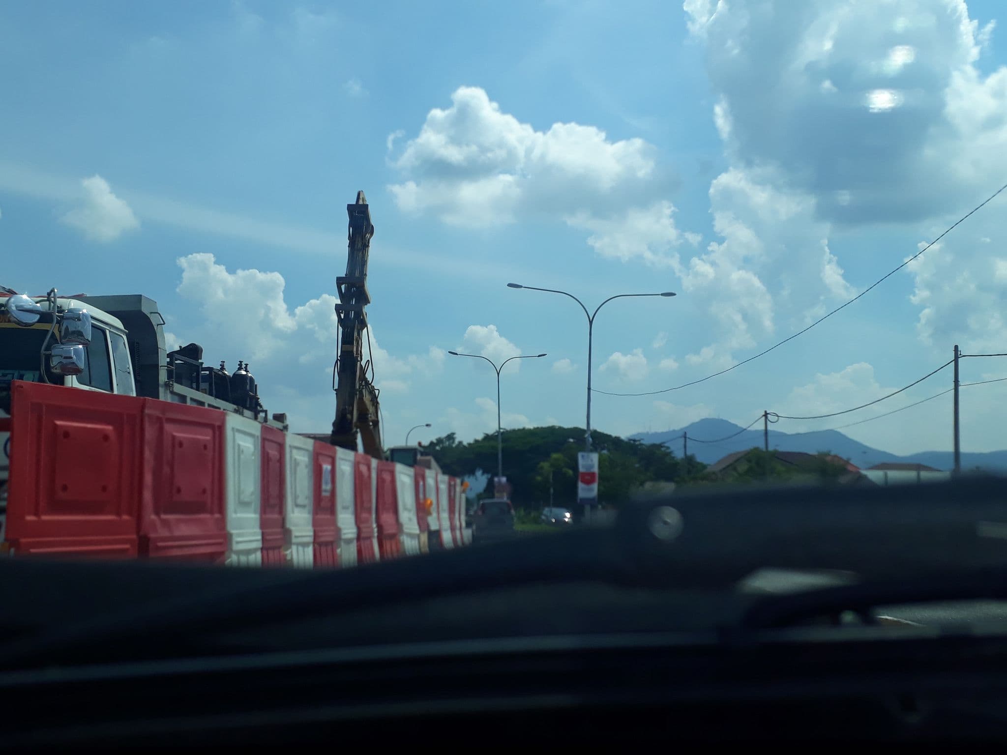 Street view near Ee Chan Lodge, Ipoh — © mirulsince1999 (CC BY-SA · Mapillary)