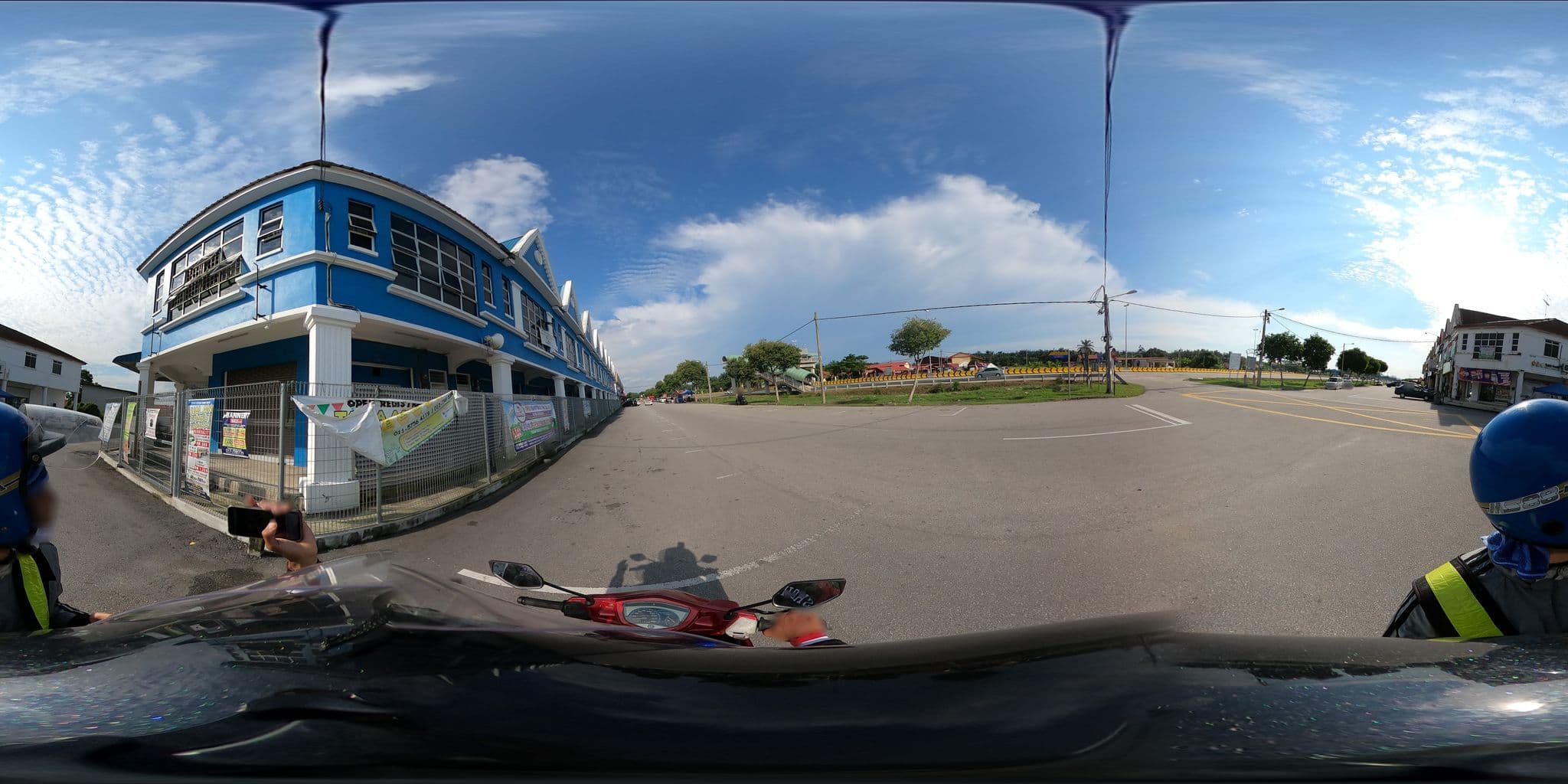 Street view near Desasiswa Taman U, Parit Raja — © yoi (CC BY-SA · Mapillary)