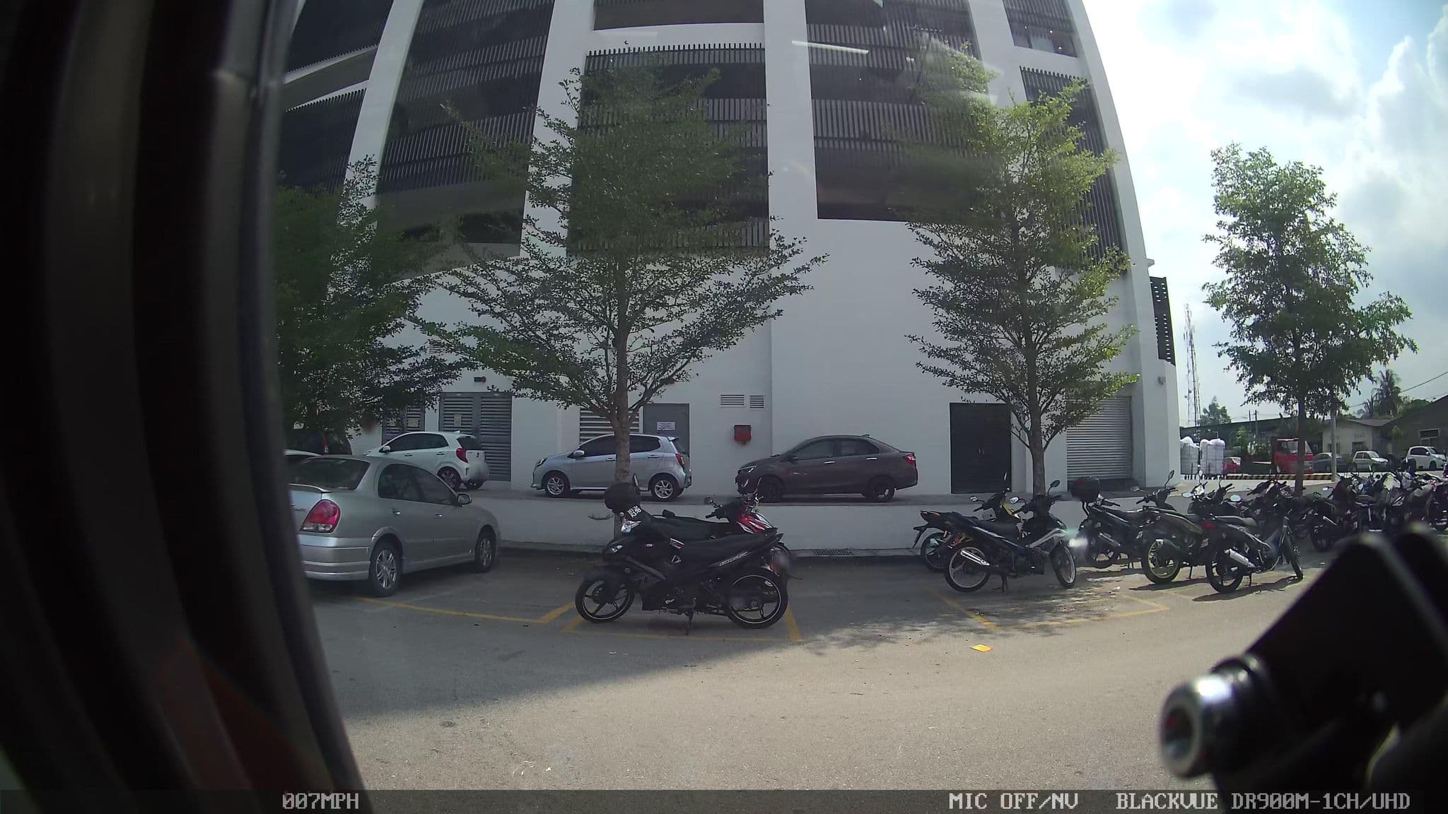 Street view near Iconic Hotel, Bukit Tengah — © kaart_1 (CC BY-SA · Mapillary)