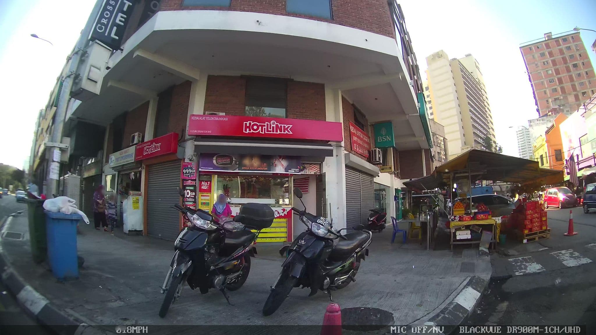 Street view near Hotel Putra Muda, Kampung Baru — © kaart_3 (CC BY-SA · Mapillary)