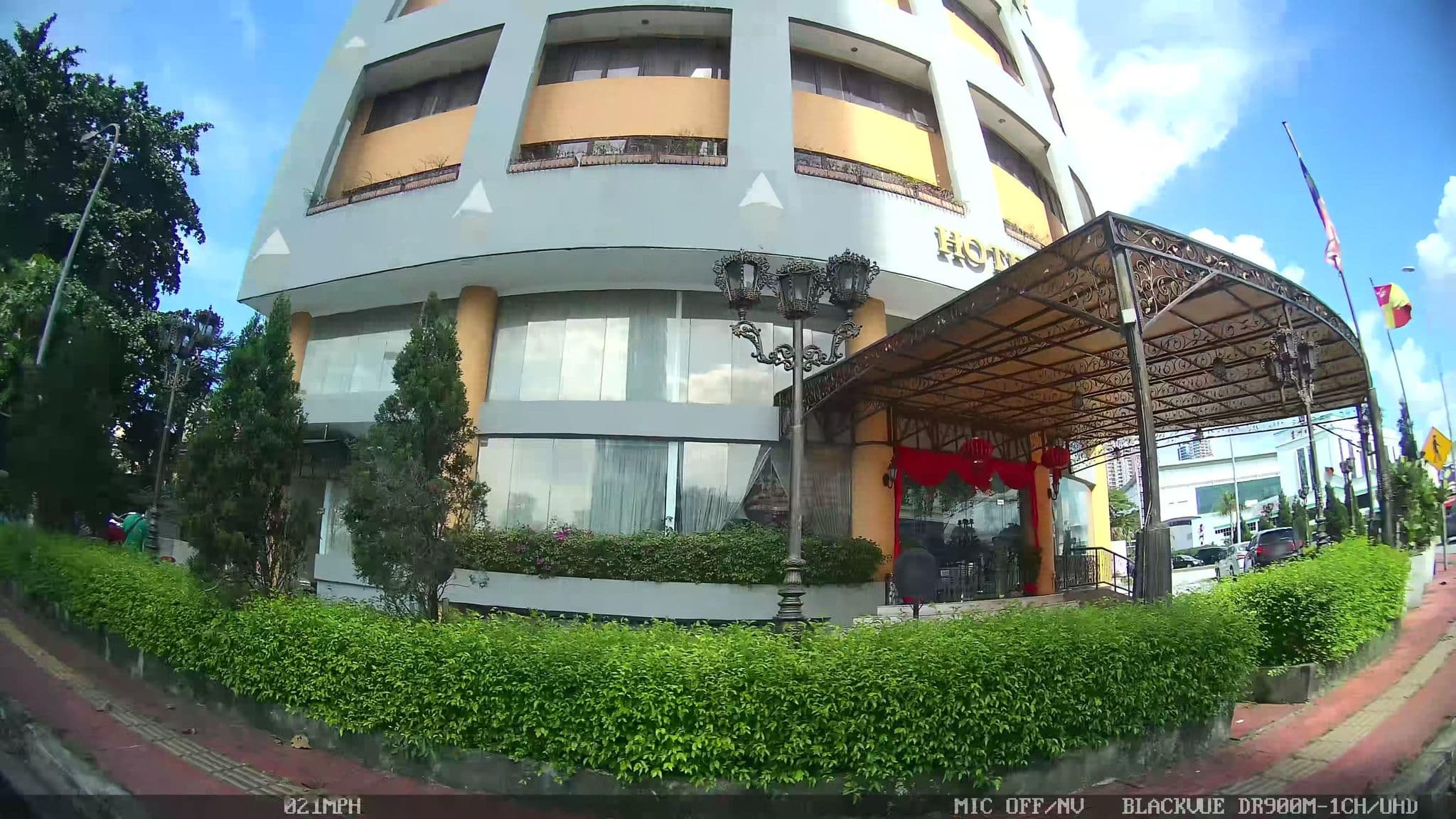 Street view near UKIYO Hotel, SS2 — © kaart_1 (CC BY-SA · Mapillary)