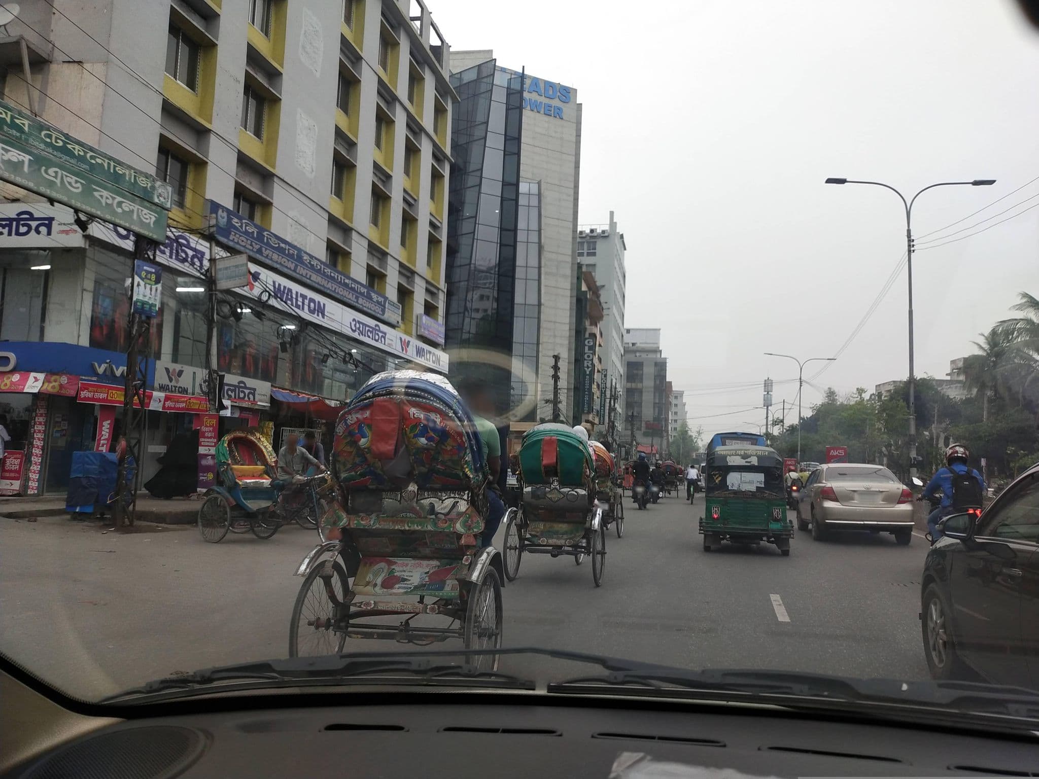 Street view near Tripti Niloy, Kafrul — © tayefbarikoi (CC BY-SA · Mapillary)