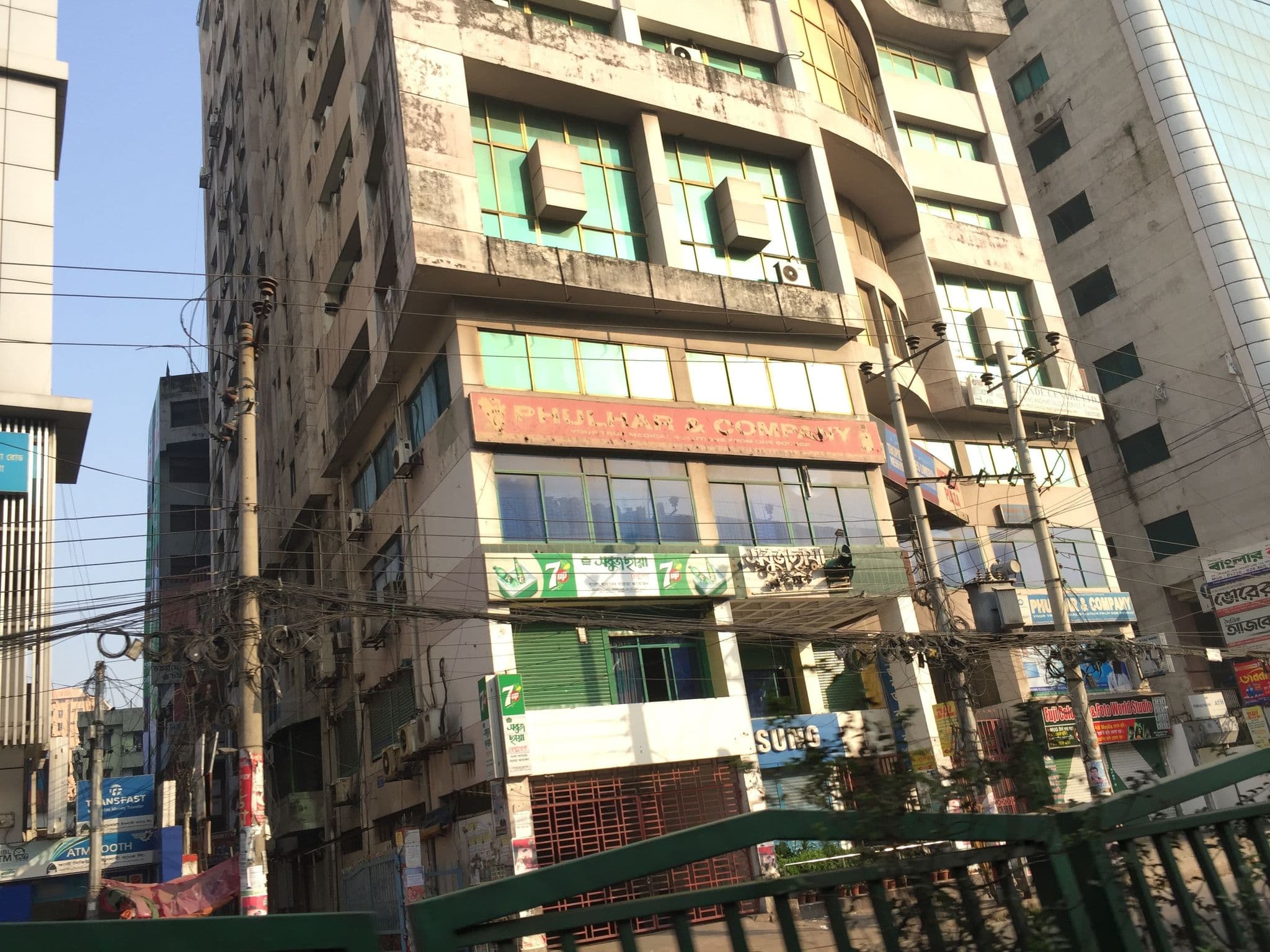 Street view near Hotel Delux, Paltan — © infolimon (CC BY-SA · Mapillary)