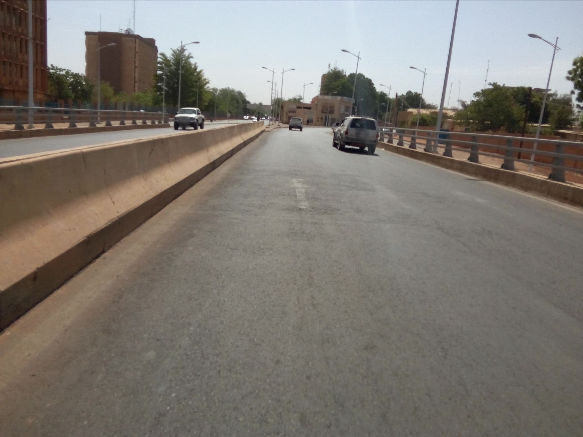 Street view near Hôtel le DAMSI, Niamey — © ilasolthah (CC BY-SA · Mapillary)