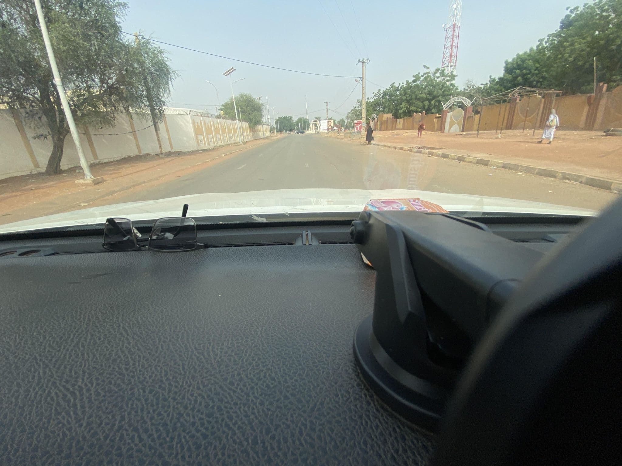 Street view near Case de passage Présidentielle du 18/12/2014, Dosso — © Ango (CC BY-SA · Mapillary)