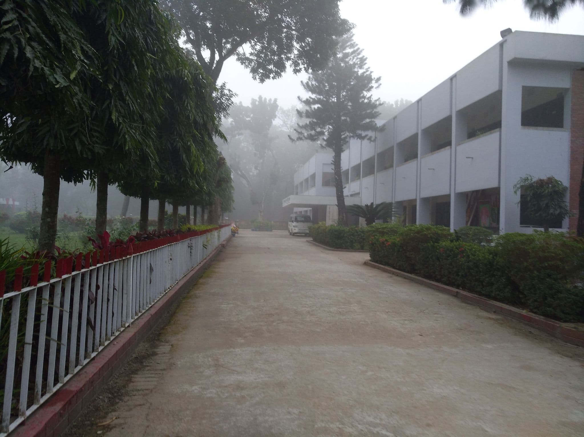 Street view near Nilphamari Circuit House, Saidpur — © mondal (CC BY-SA · Mapillary)