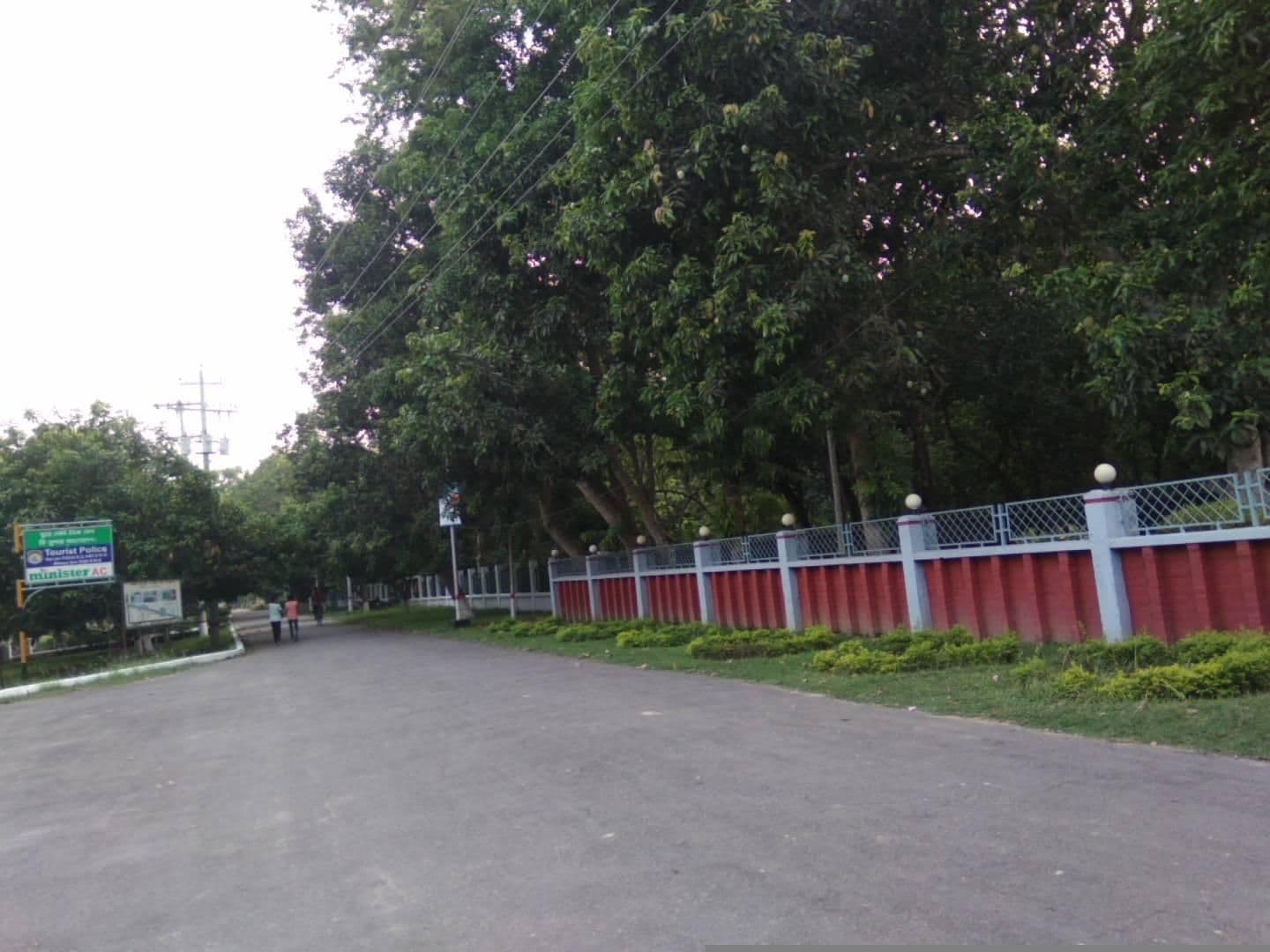 Street view near Surjodoy Dakbanglow, Ujalpur — © SamsulArafin (CC BY-SA · Mapillary)