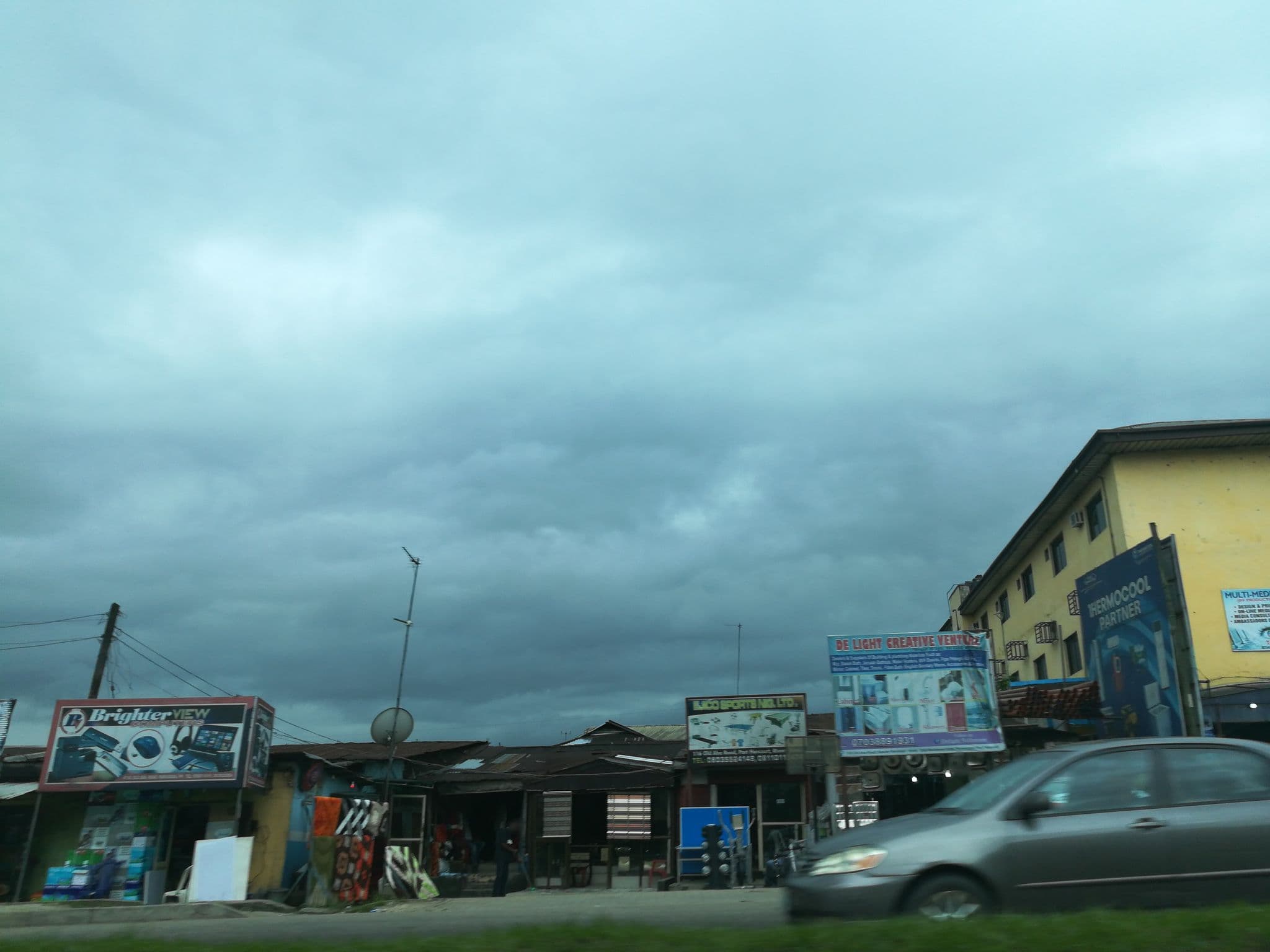 Street view near 118 Old Aba Road, Port Harcourt — © ralebipim (CC BY-SA · Mapillary)